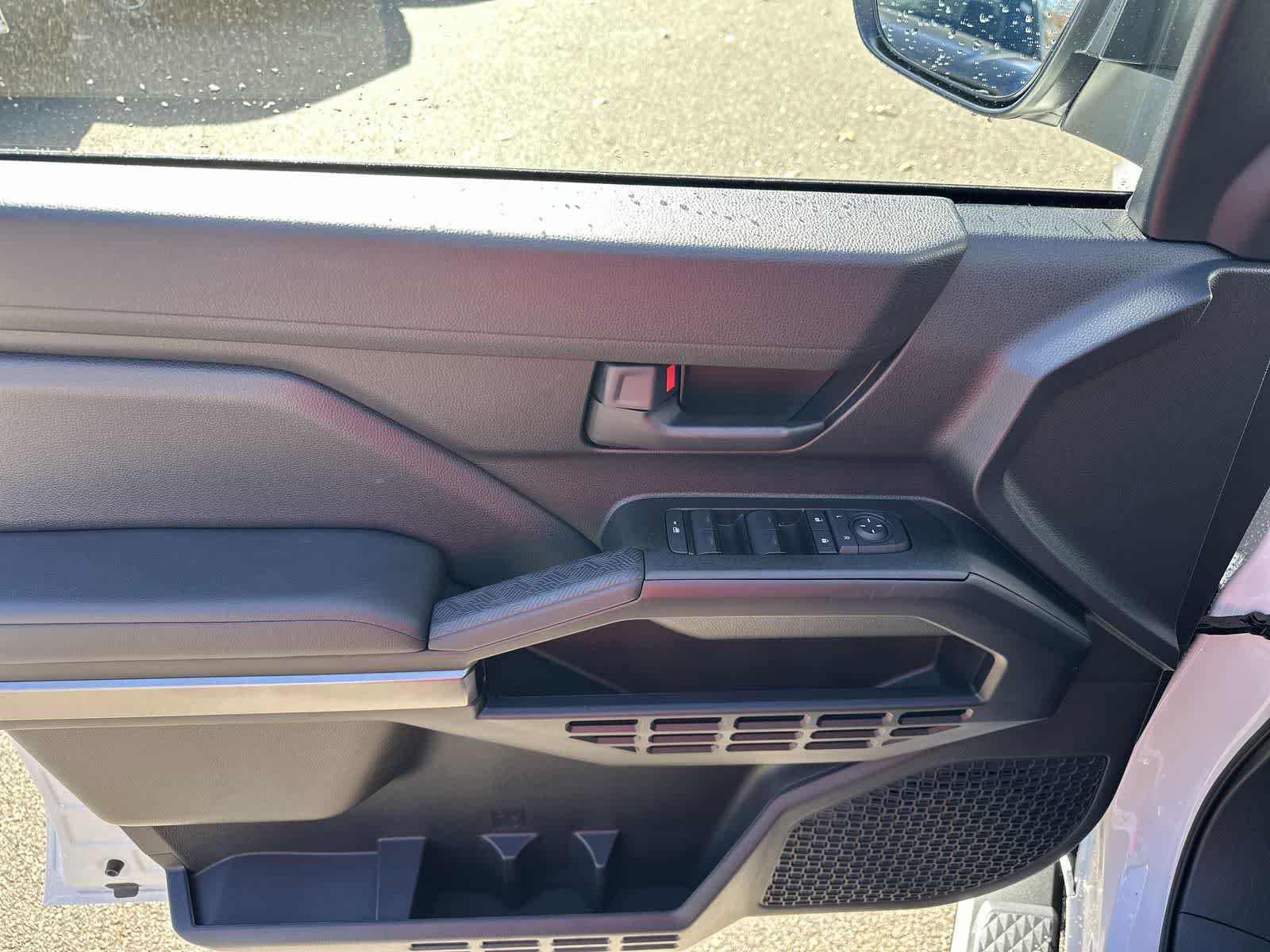 Thumbnail: 2025 Toyota 4Runner - 18