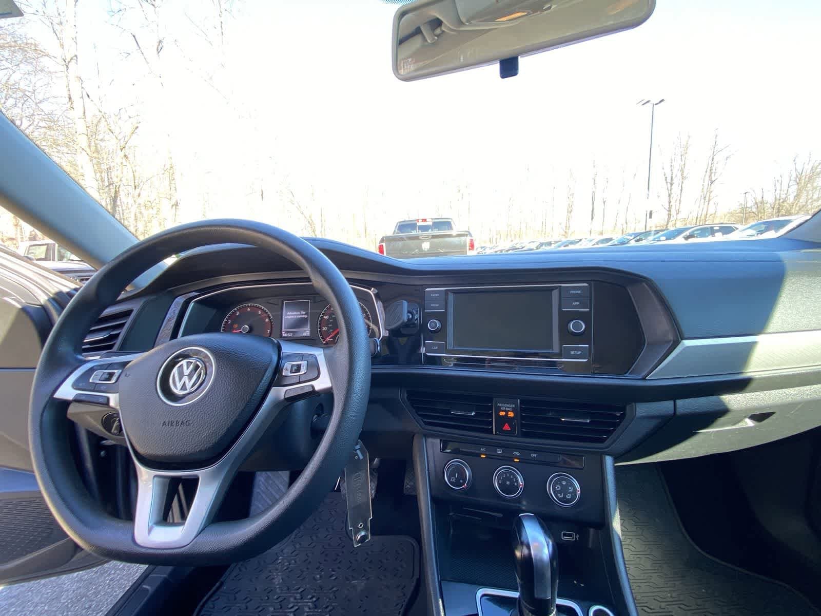Thumbnail: 2019 Volkswagen Jetta - 27