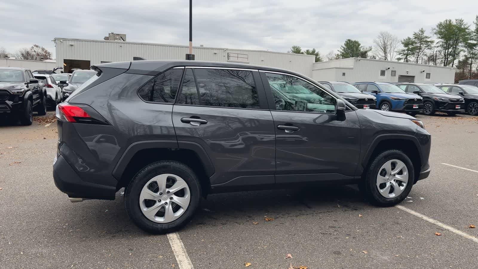 Thumbnail: 2025 Toyota RAV4 - 9