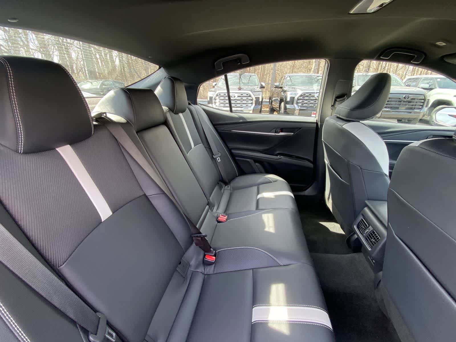 Thumbnail: 2025 Toyota Camry - 24