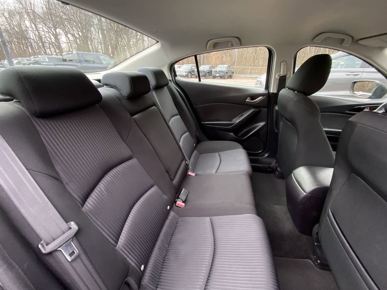 Thumbnail: 2016 Mazda Mazda3 - 29