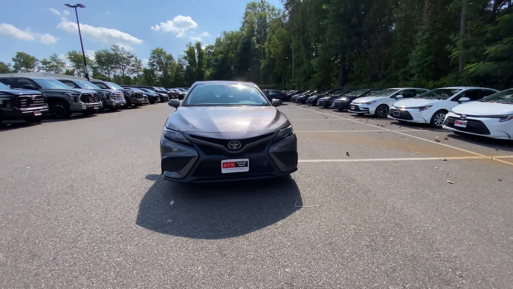 Used 2023 Toyota Camry SE Sedan