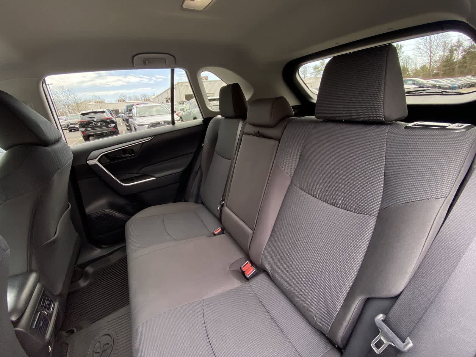 Thumbnail: 2025 Toyota RAV4 - 22