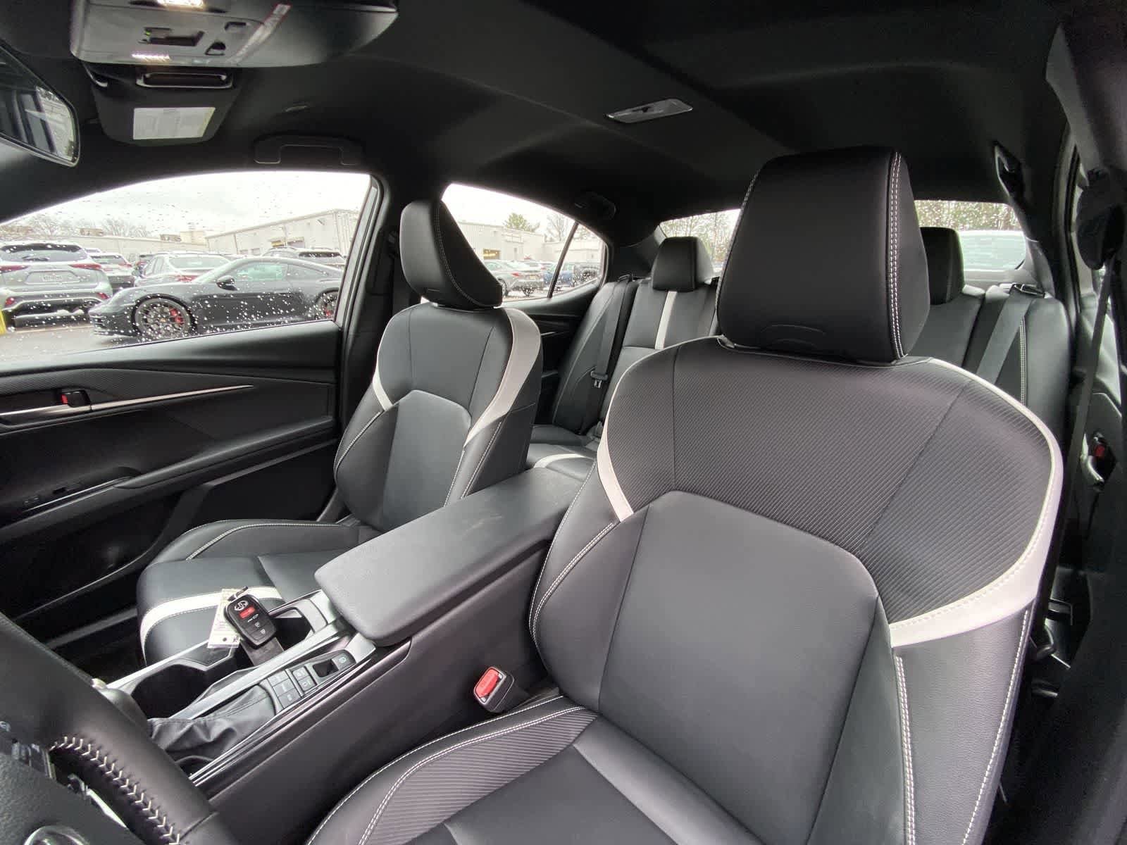 Thumbnail: 2025 Toyota Camry - 24