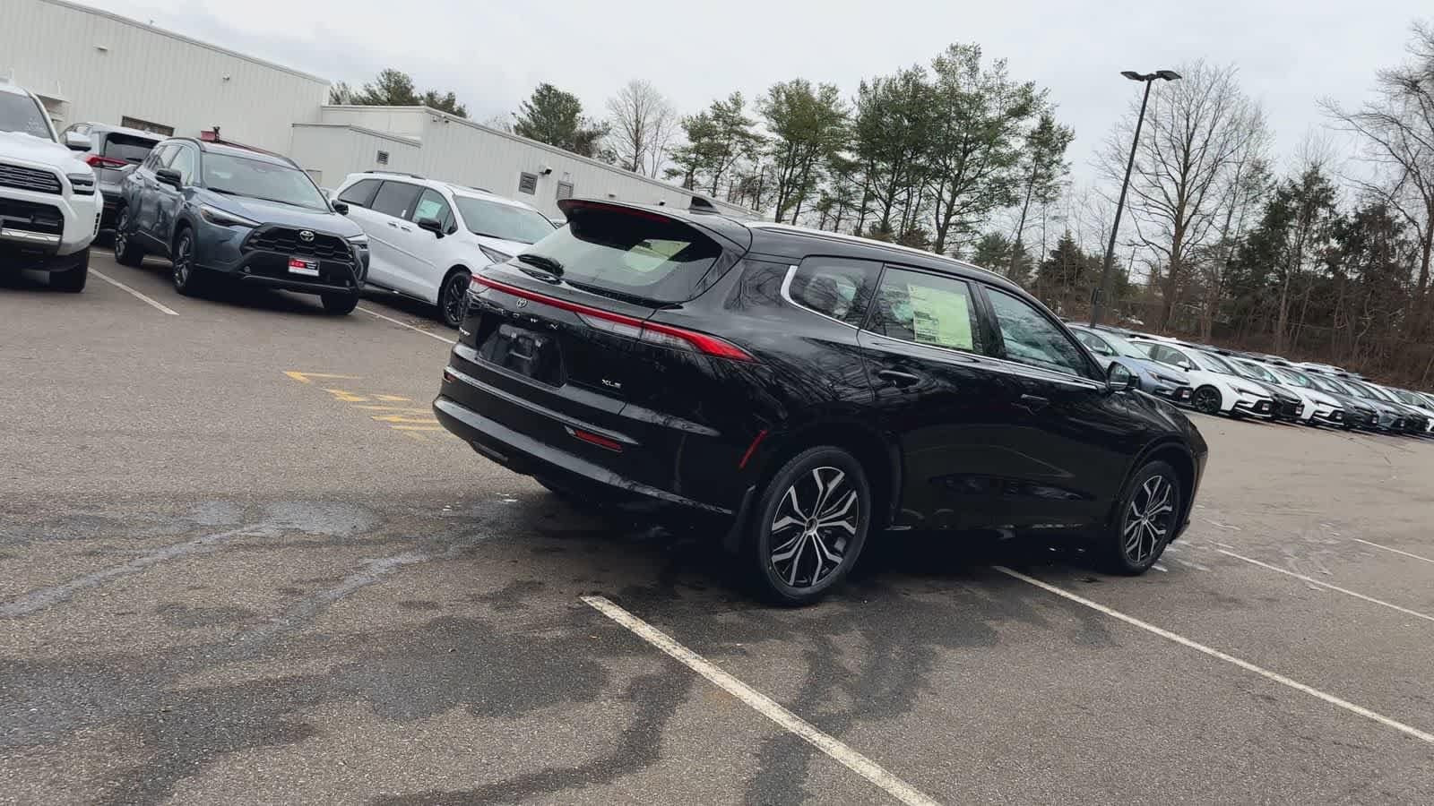 Thumbnail: 2026 Toyota Crown Signia - 8