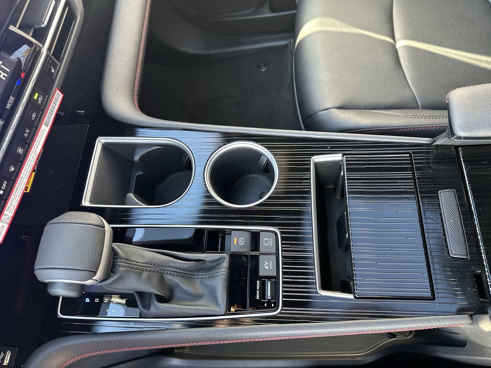 Thumbnail: 2026 Toyota Sienna - 31