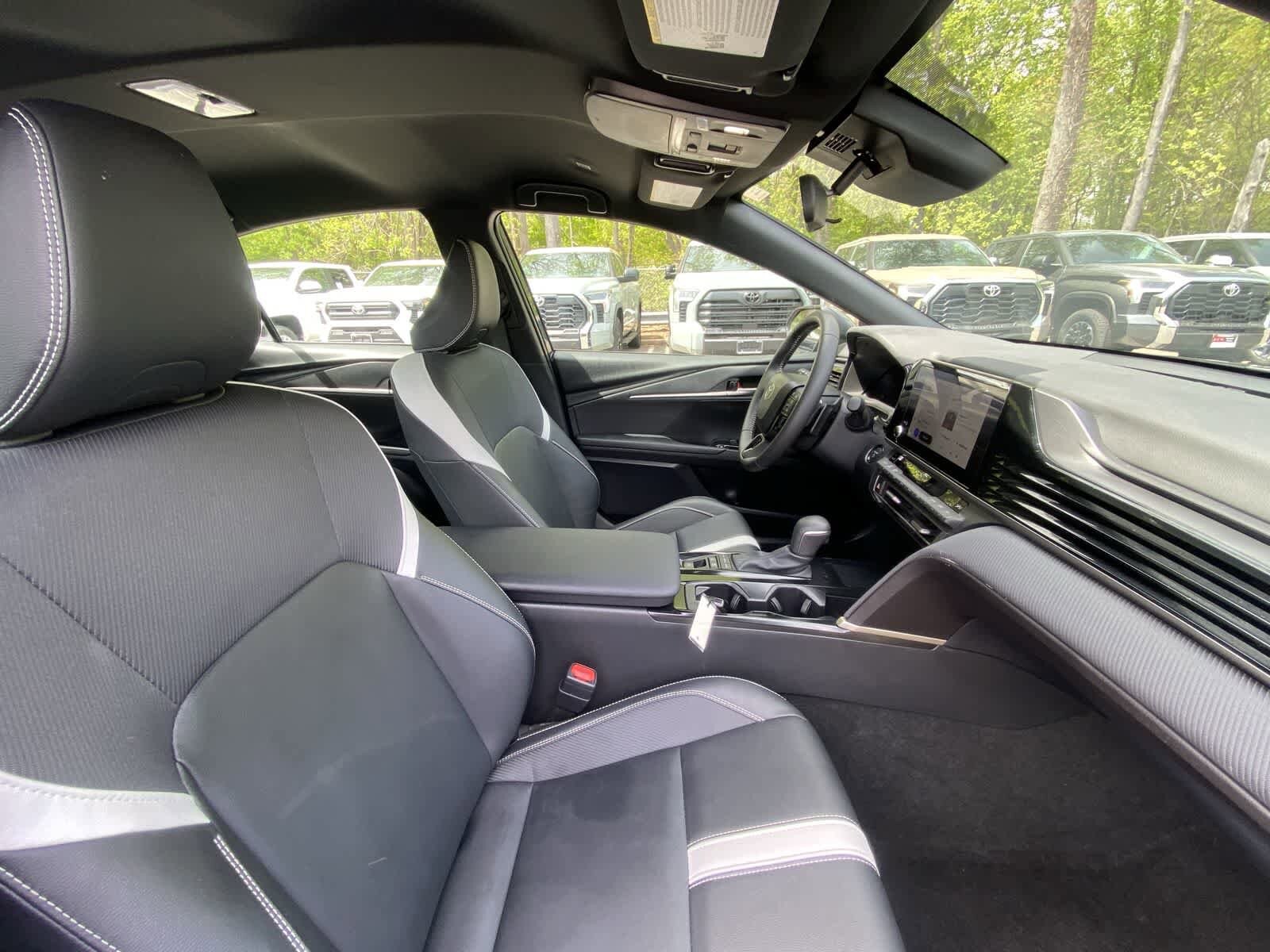 Thumbnail: 2025 Toyota Camry - 20