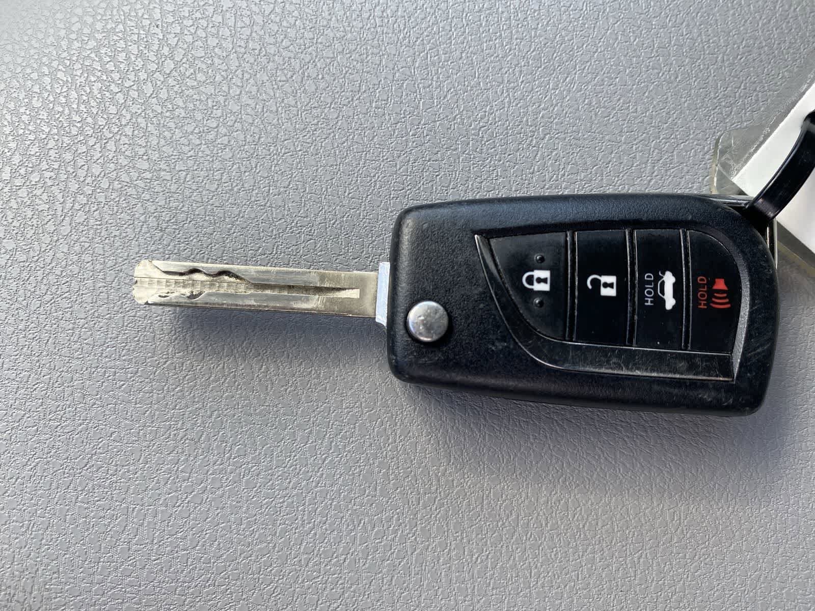 Thumbnail: 2023 Toyota Camry - 30