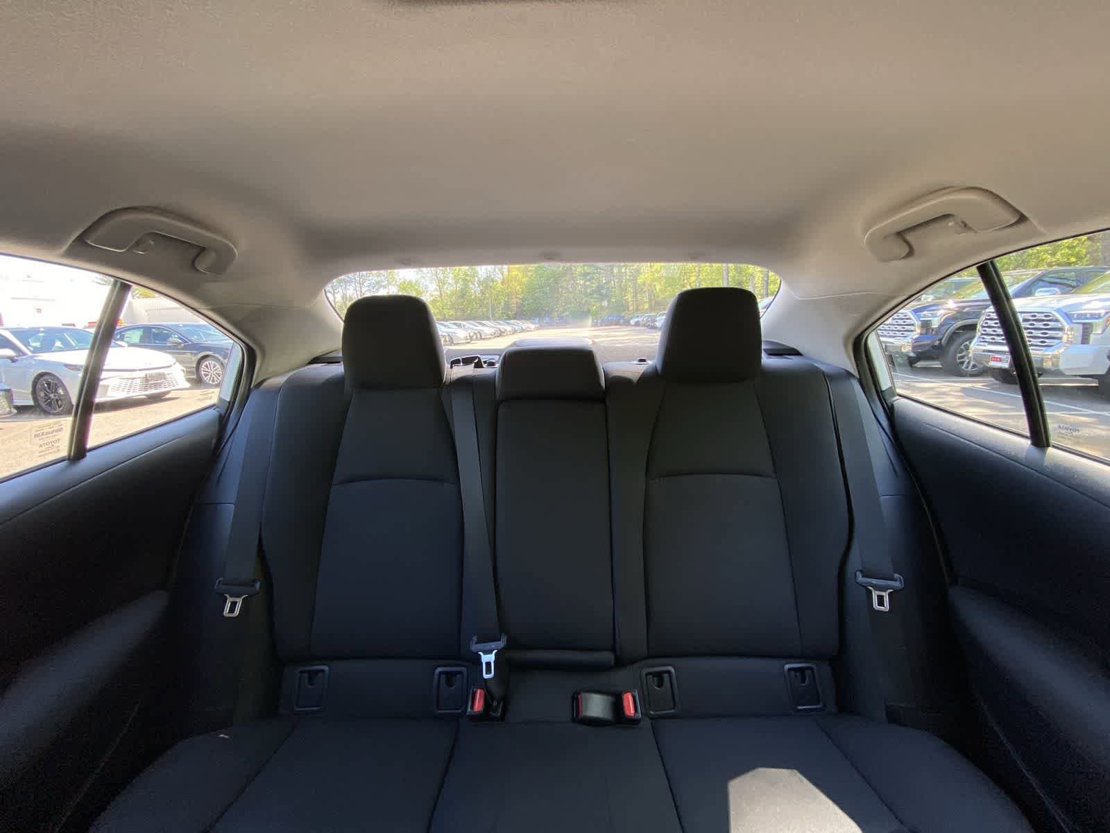 2024 Toyota Corolla LE - Photo 37