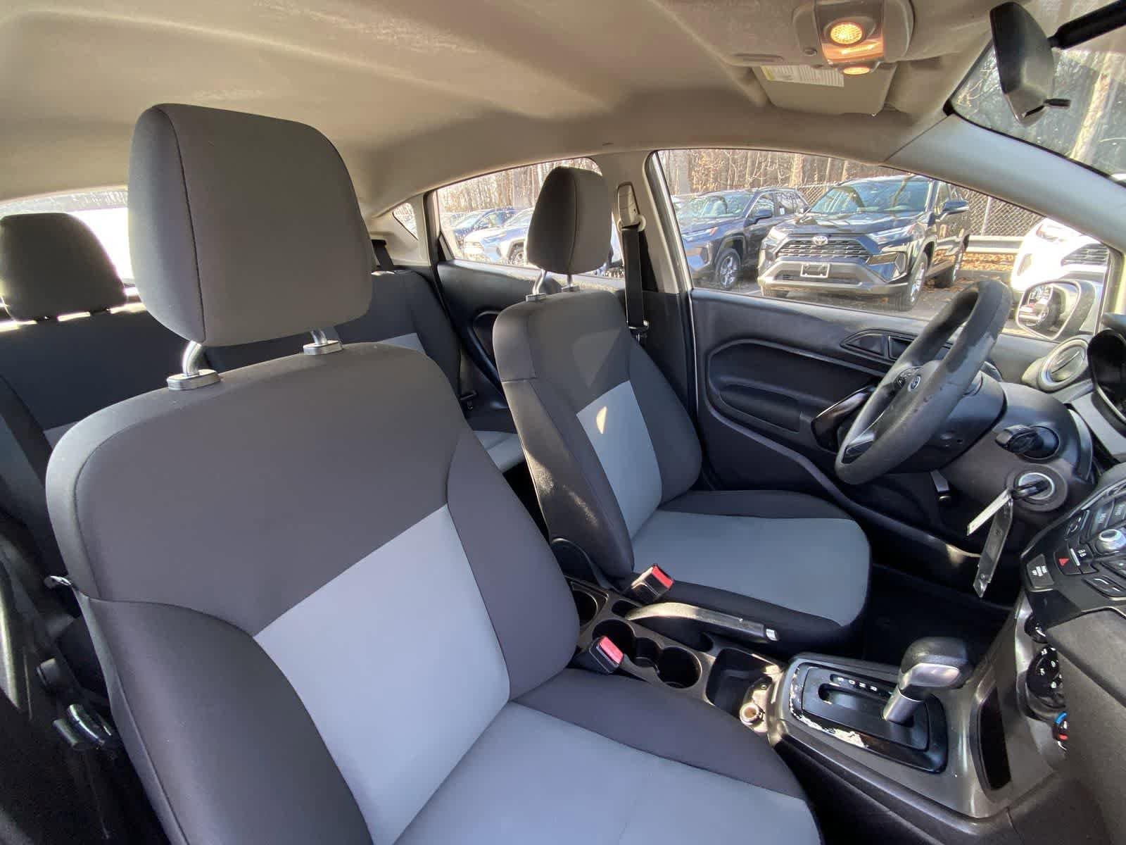 Thumbnail: 2016 Ford Fiesta - 27