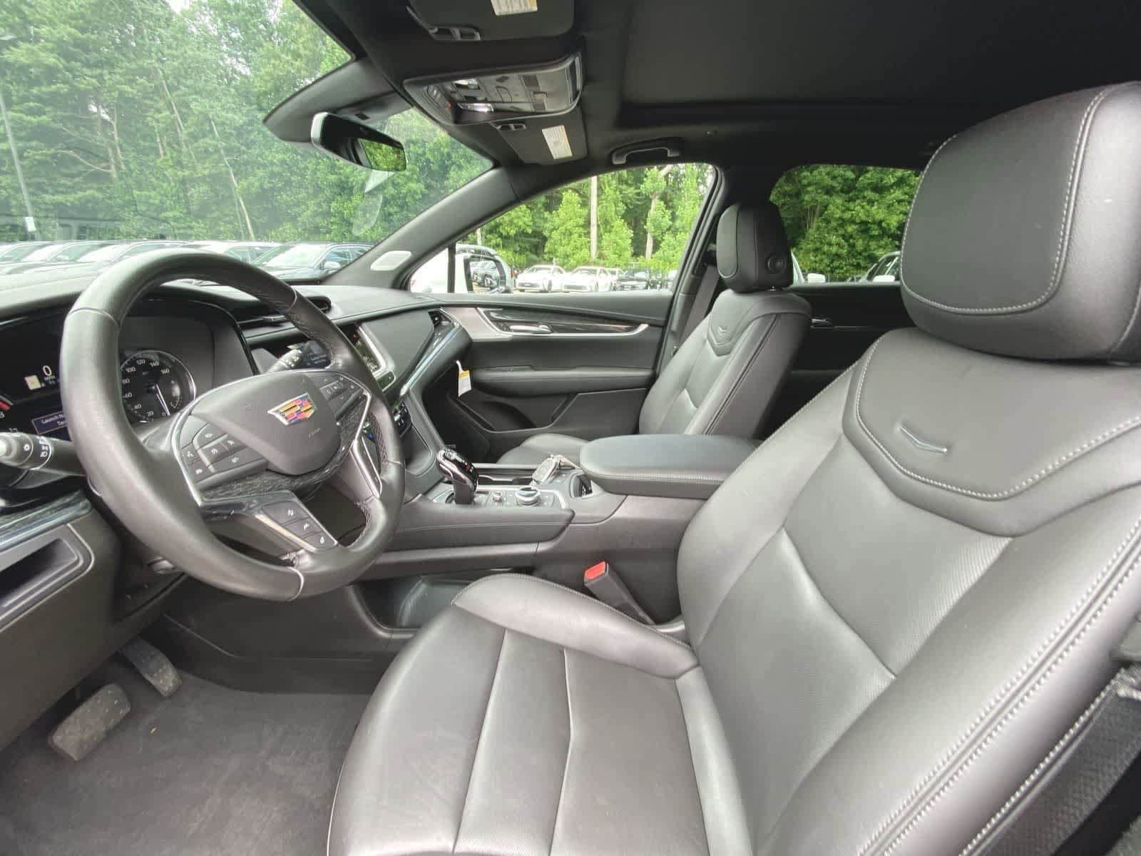 Thumbnail: 2021 Cadillac XT5 - 17