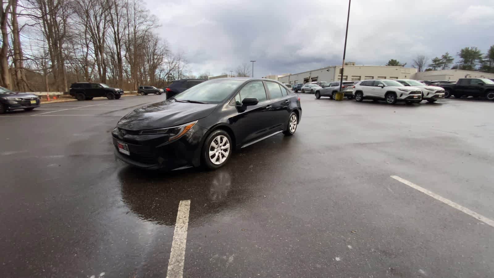 Thumbnail: 2024 Toyota Corolla - 11