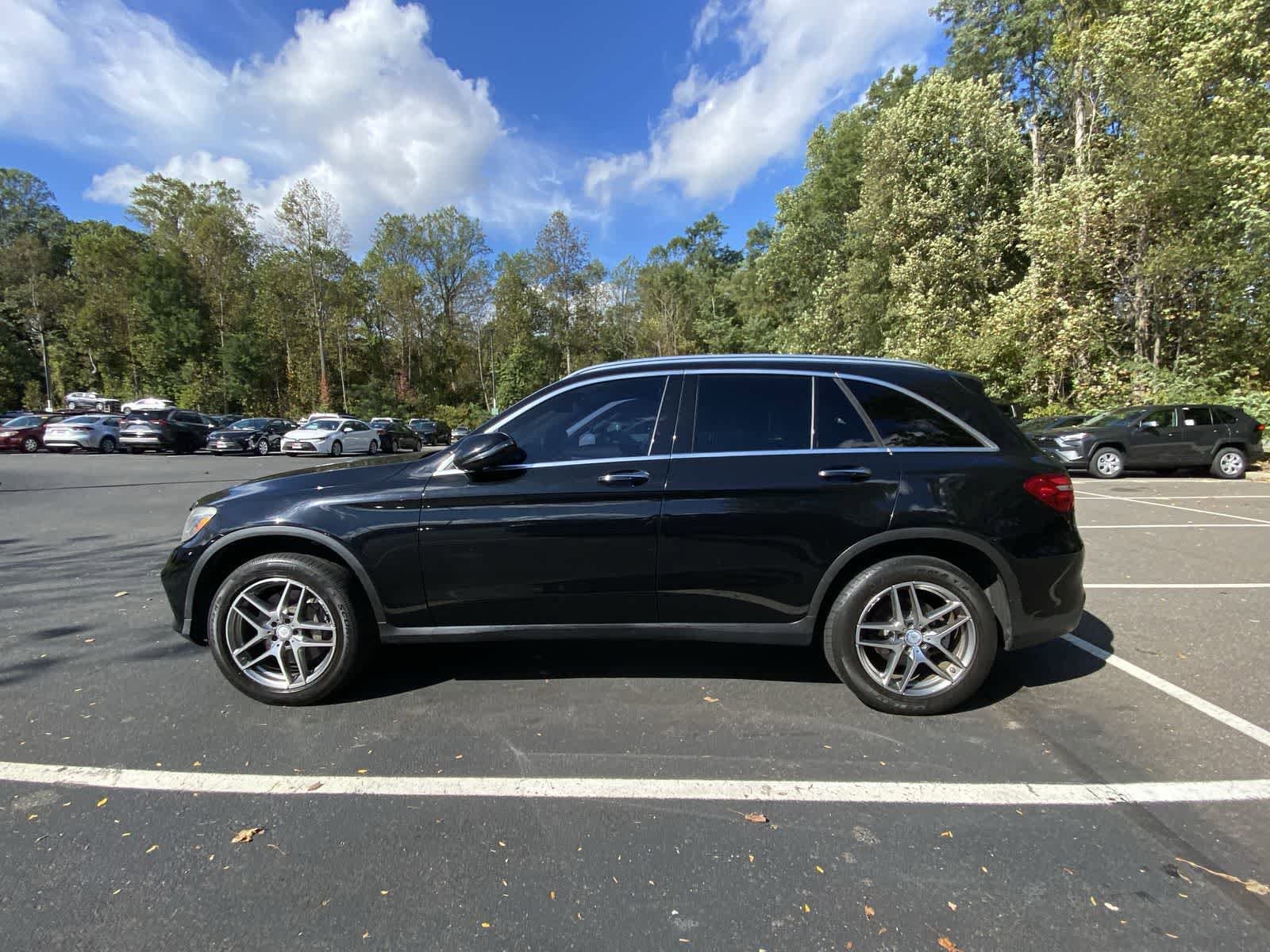 Thumbnail: 2016 Mercedes-Benz GLC - 10
