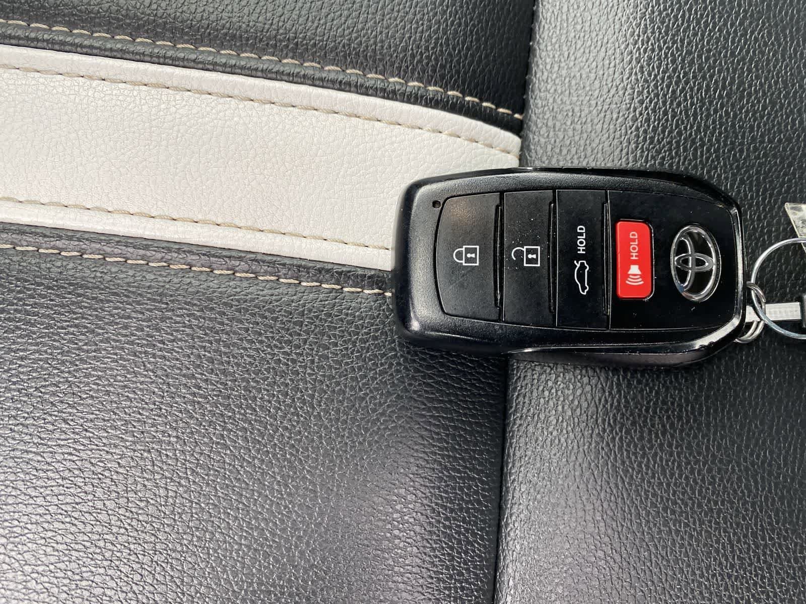 Thumbnail: 2025 Toyota Camry - 35