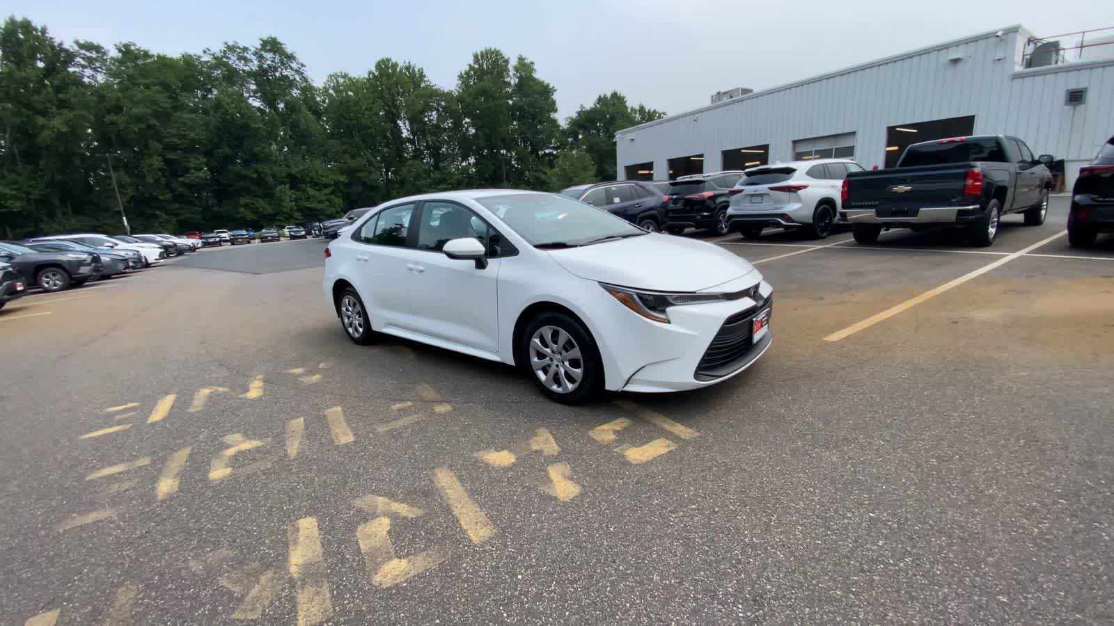 Thumbnail: 2024 Toyota Corolla - 2