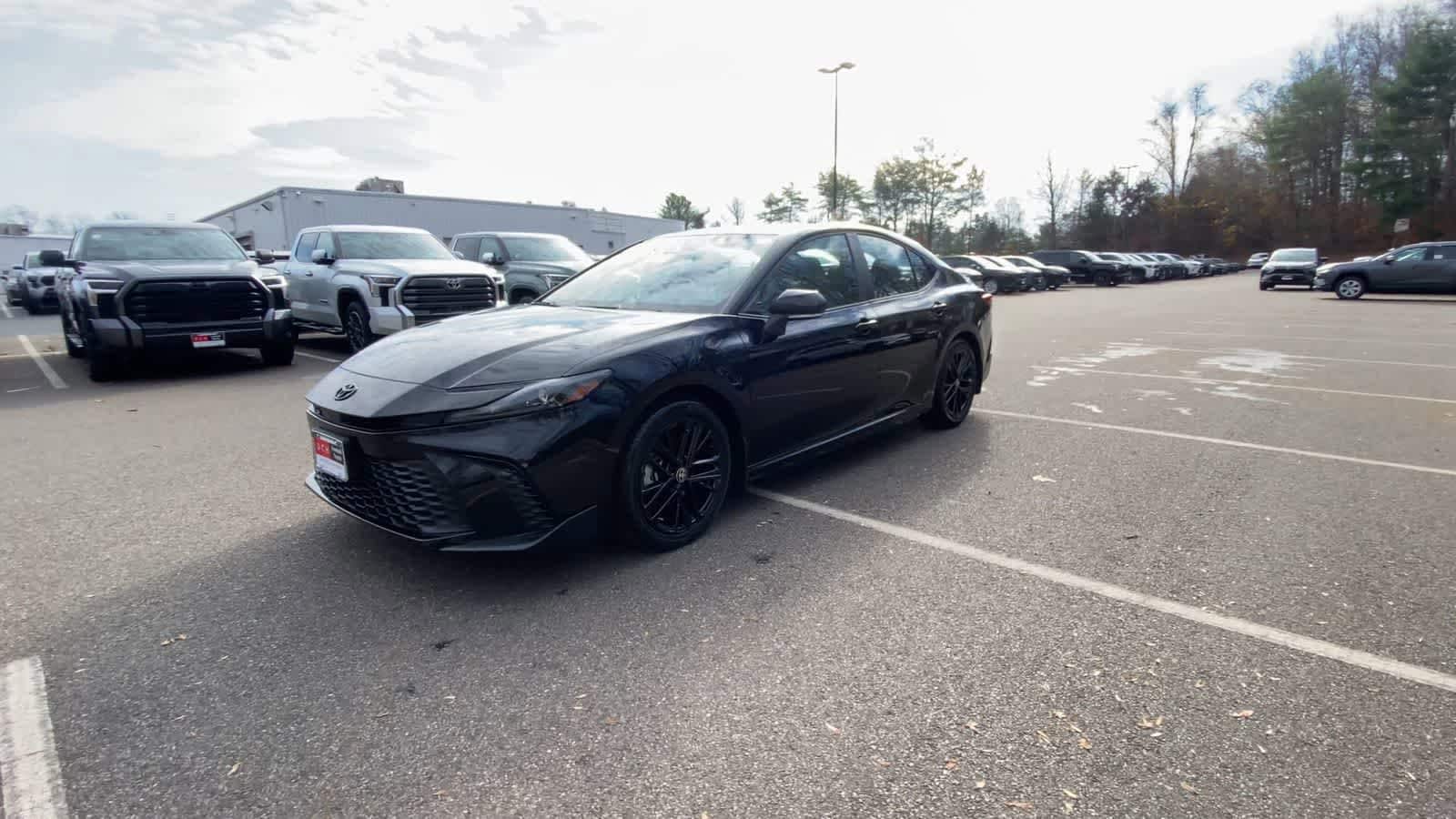 Thumbnail: 2025 Toyota Camry - 10