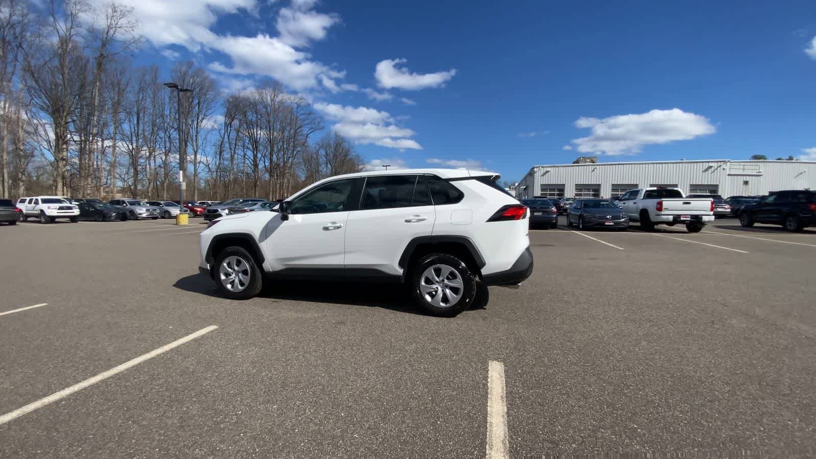 Thumbnail: 2025 Toyota RAV4 - 10