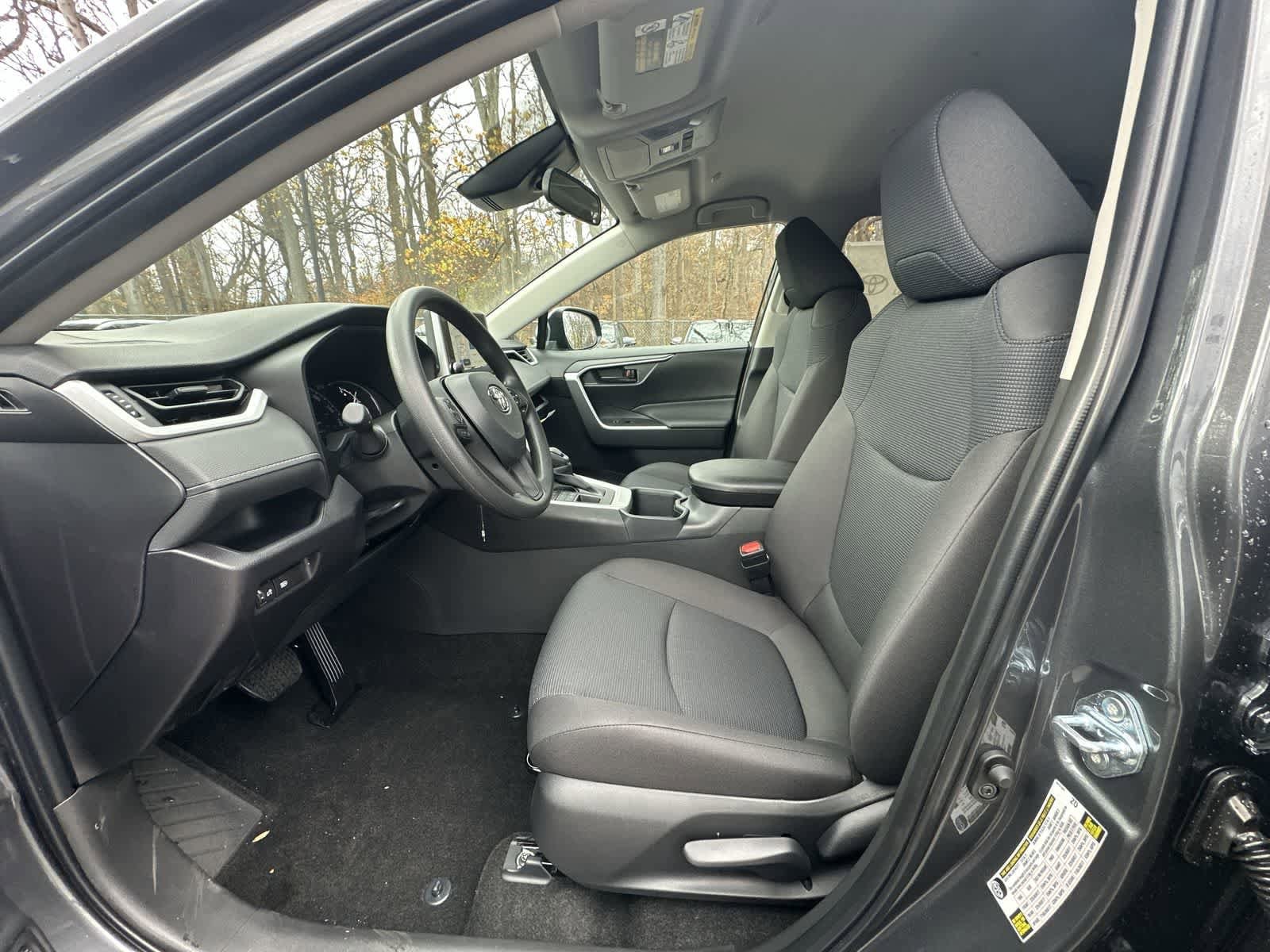 Thumbnail: 2025 Toyota RAV4 - 23