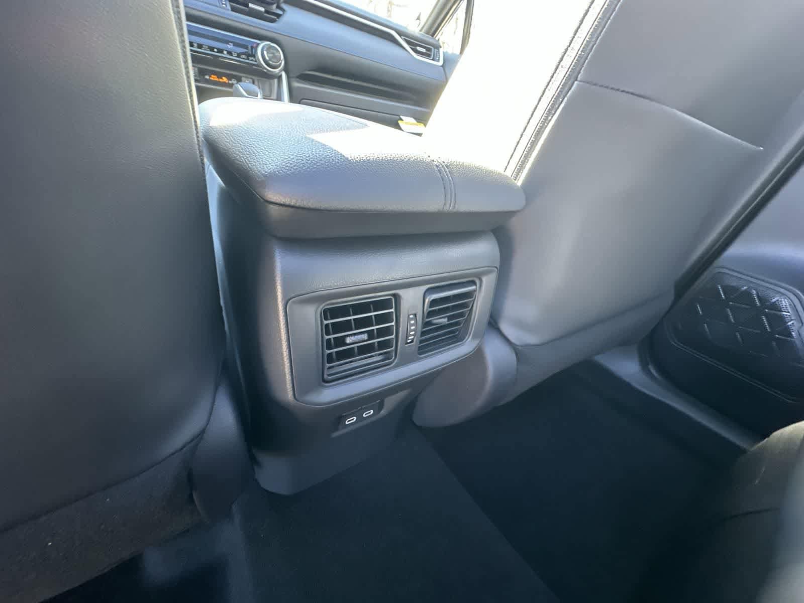 Thumbnail: 2025 Toyota RAV4 - 35