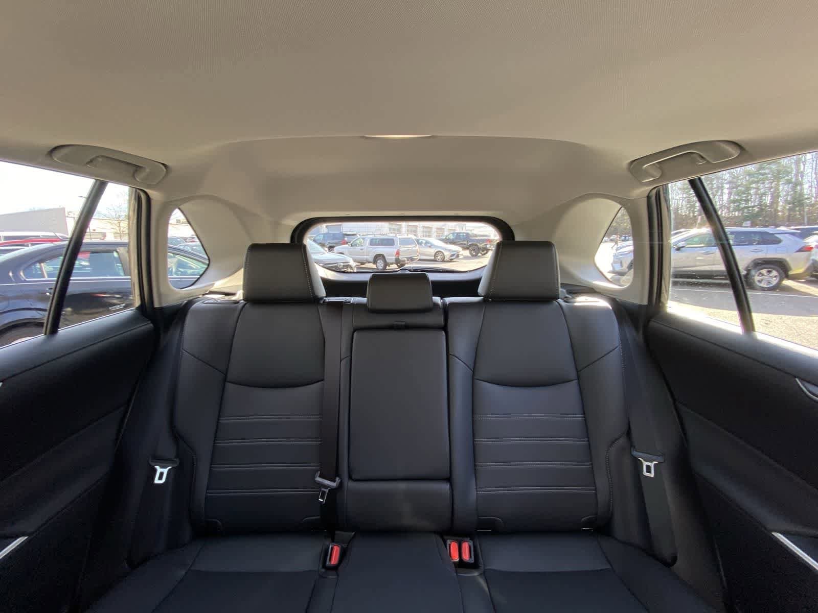 Thumbnail: 2025 Toyota RAV4 - 29