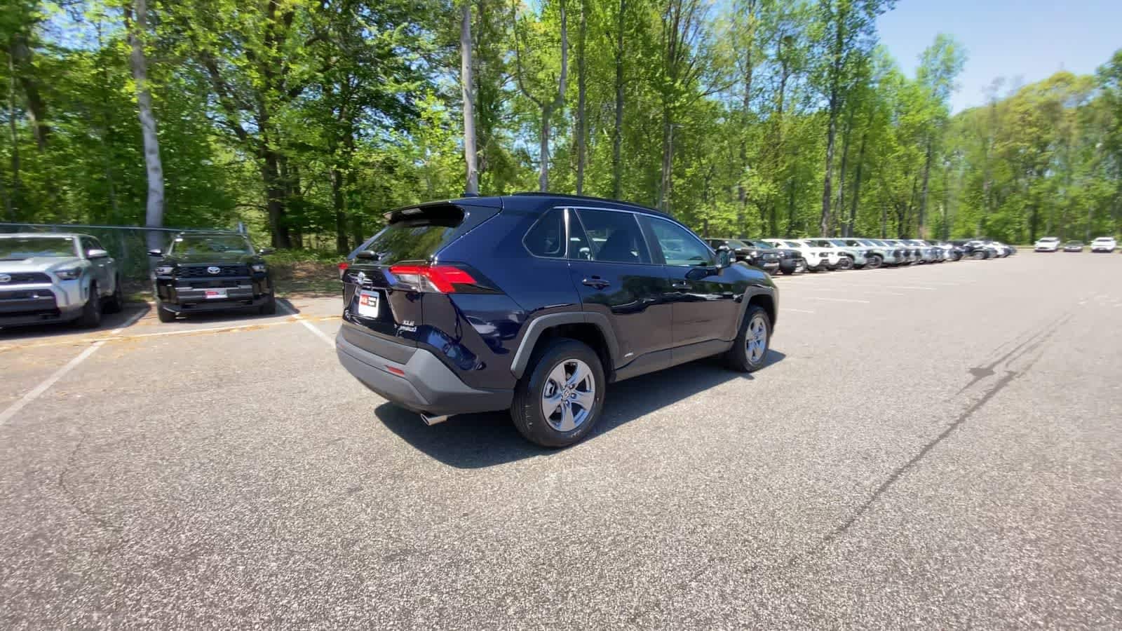 Thumbnail: 2024 Toyota RAV4 - 8