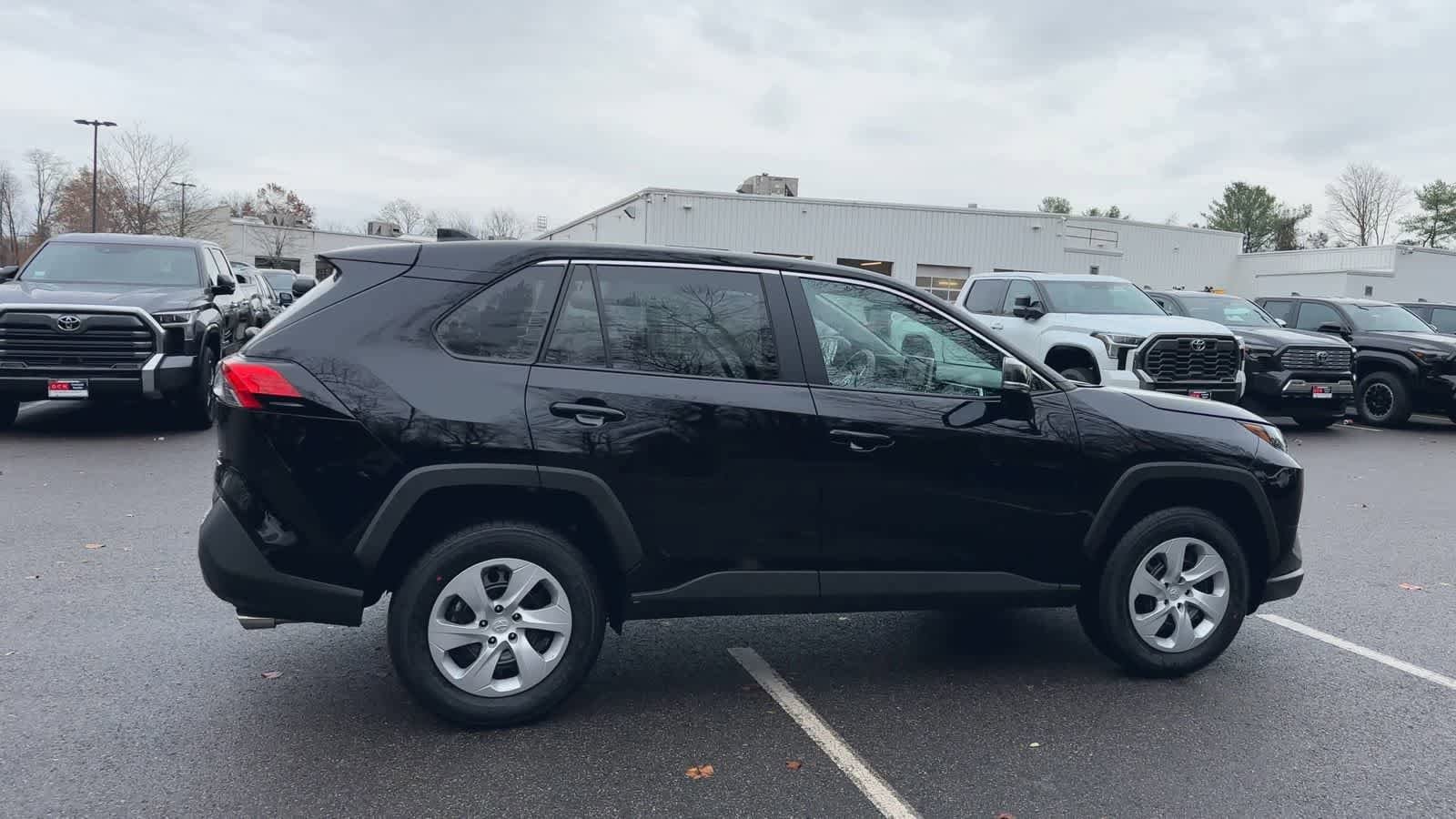 Thumbnail: 2025 Toyota RAV4 - 15