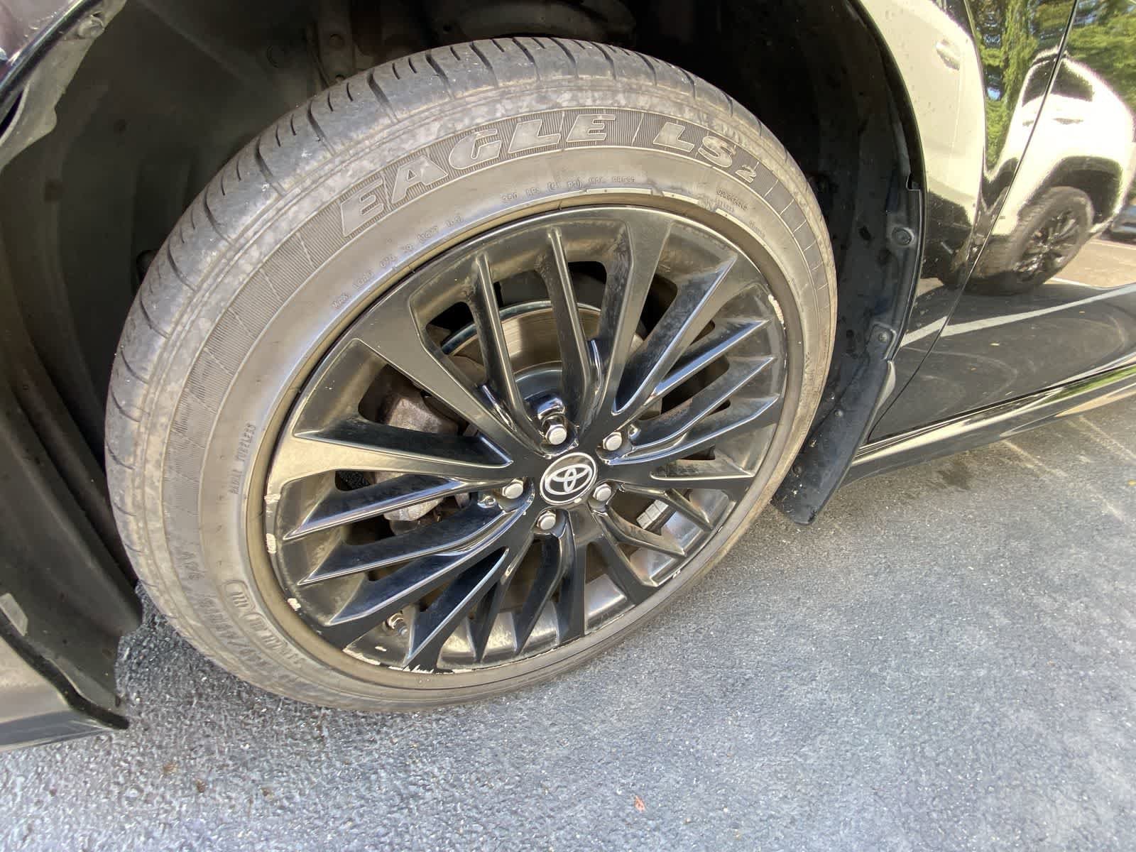Thumbnail: 2019 Toyota Camry - 10