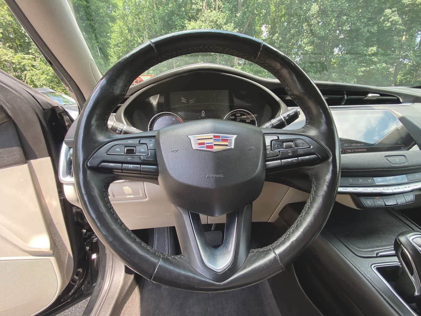 Thumbnail: 2019 Cadillac XT4 - 26