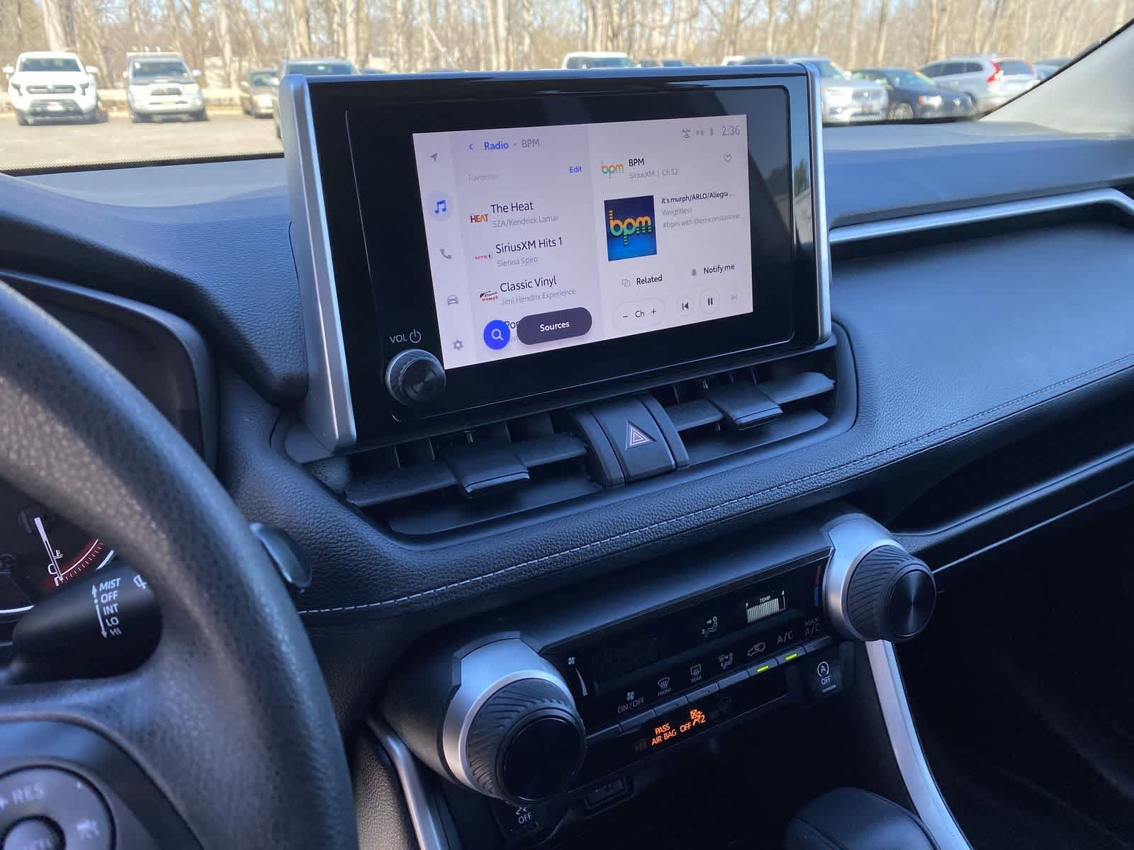 Thumbnail: 2023 Toyota RAV4 - 29