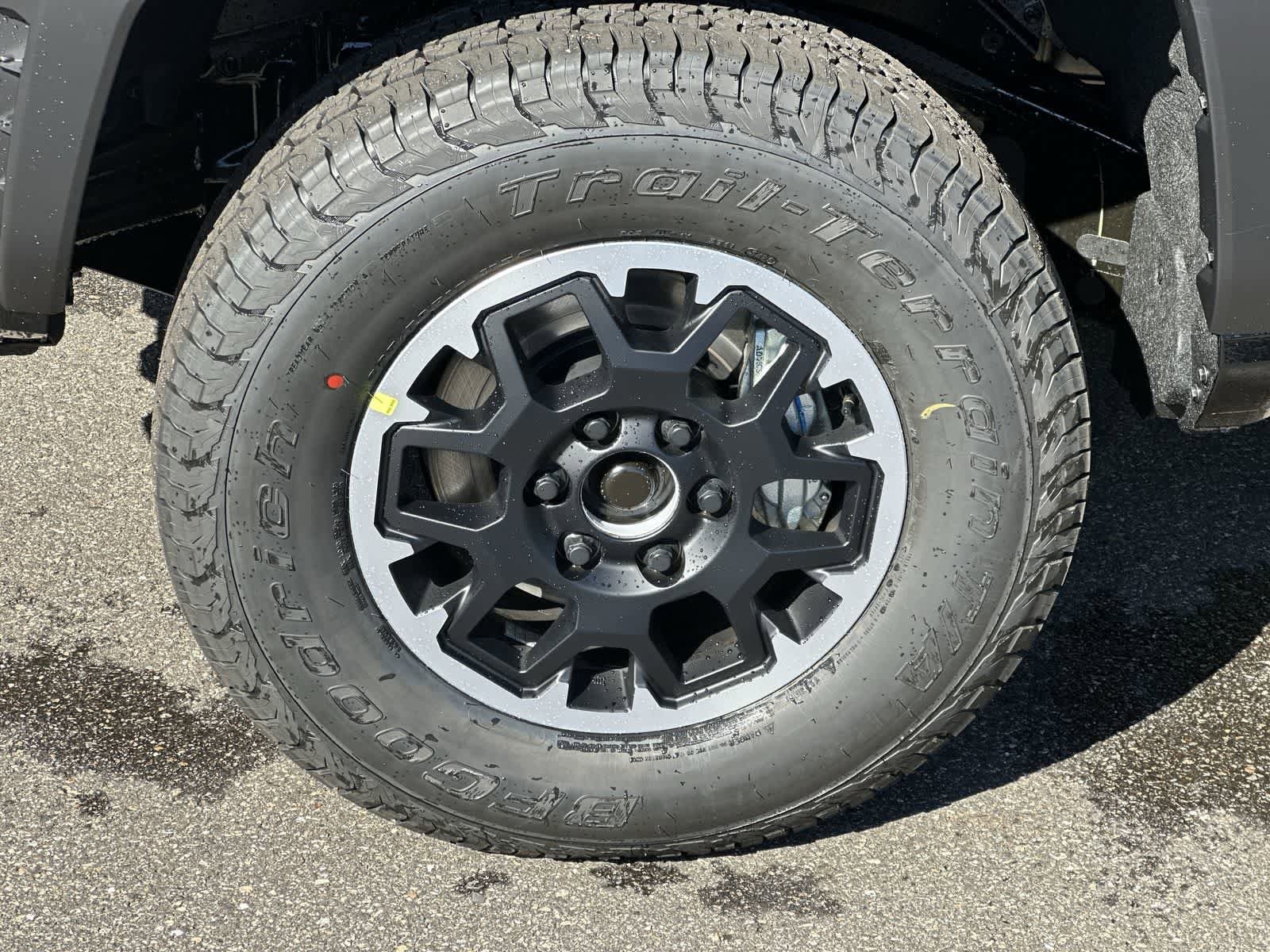 Thumbnail: 2025 Toyota Tacoma - 10