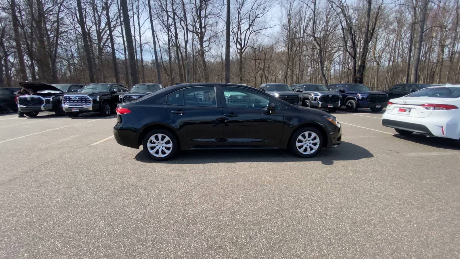 Thumbnail: 2025 Toyota Corolla - 12