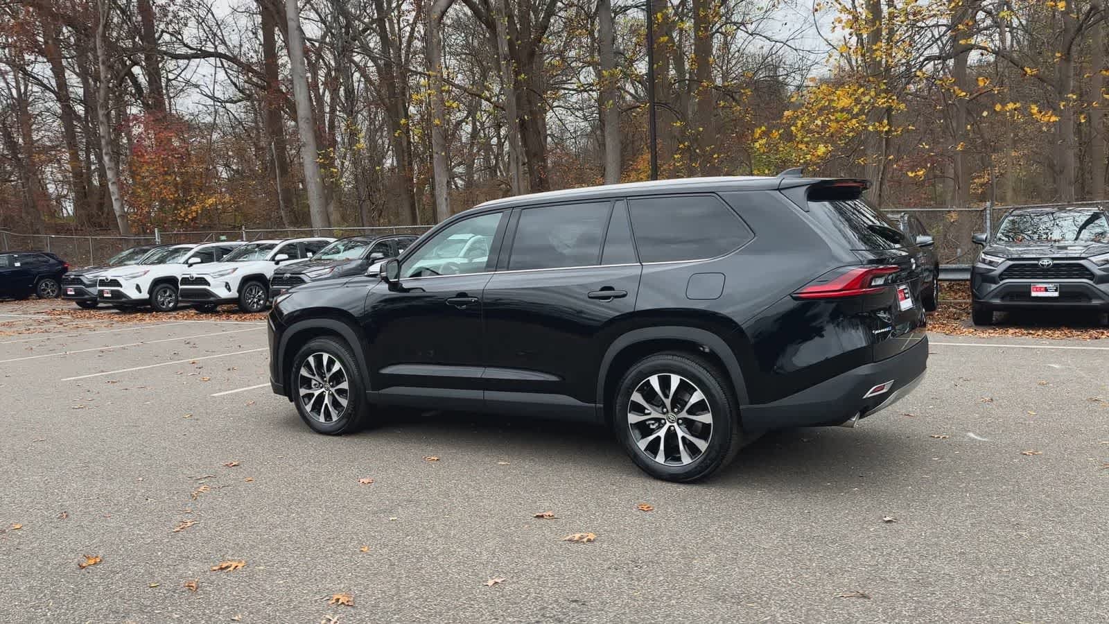 Thumbnail: 2026 Toyota Grand Highlander - 6