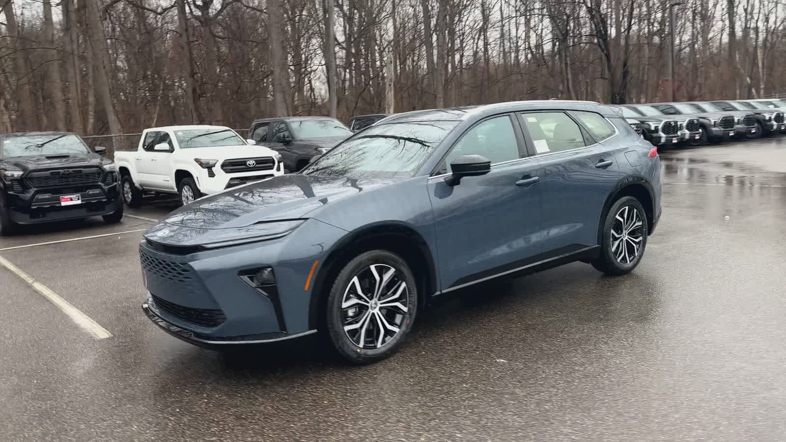 Thumbnail: 2026 Toyota Crown Signia - 4