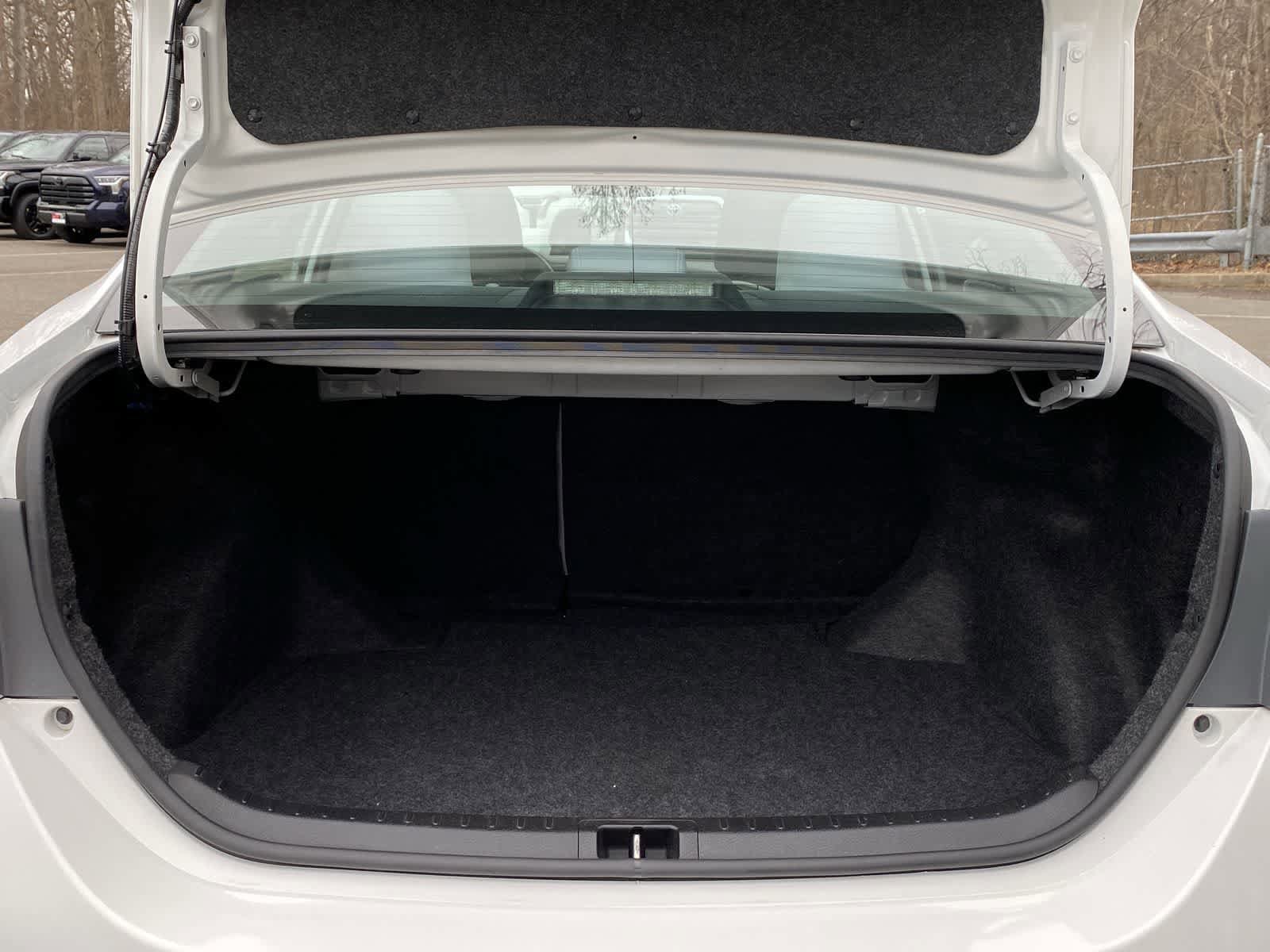 Thumbnail: 2015 Toyota Corolla - 16