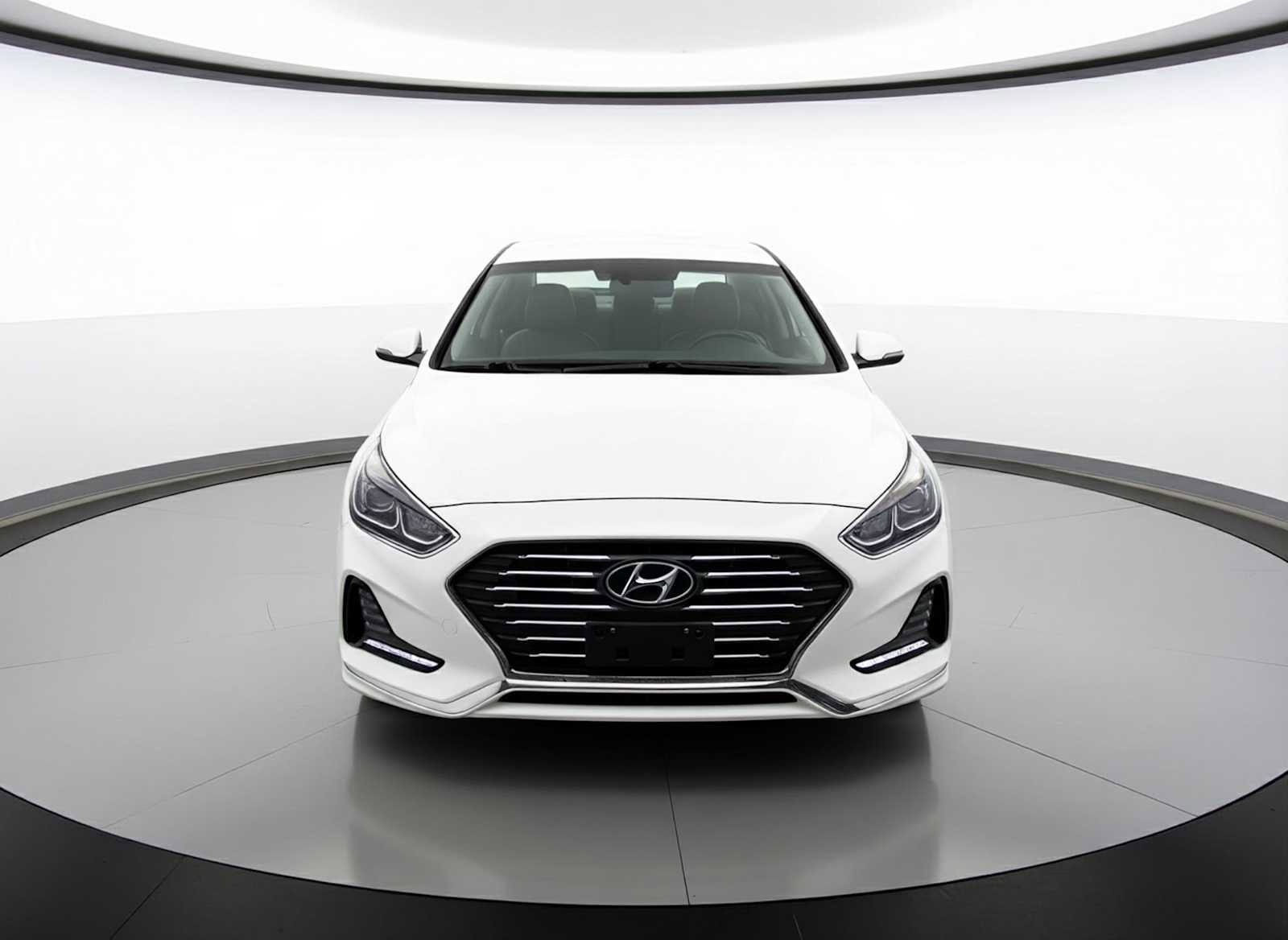 Thumbnail: 2019 Hyundai Sonata - 2