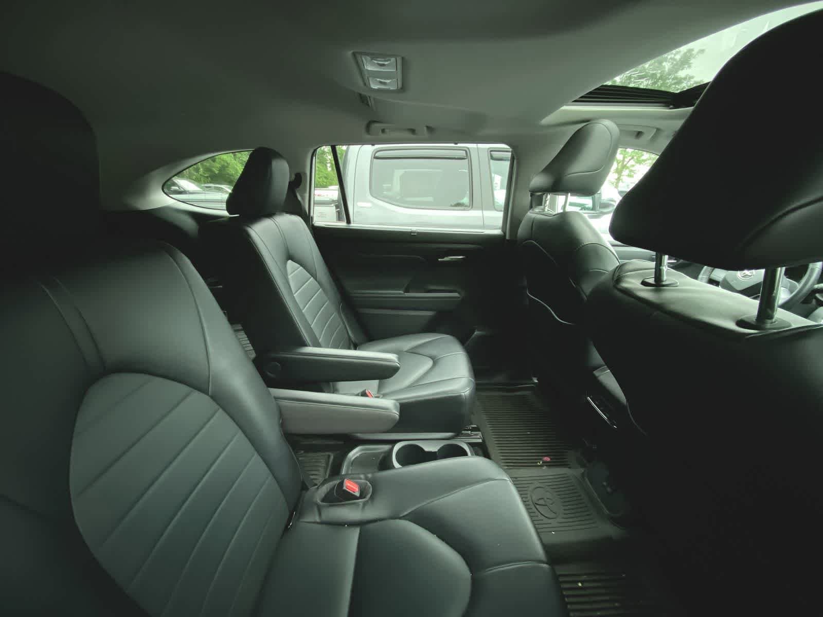 2022 Toyota Highlander XLE 6