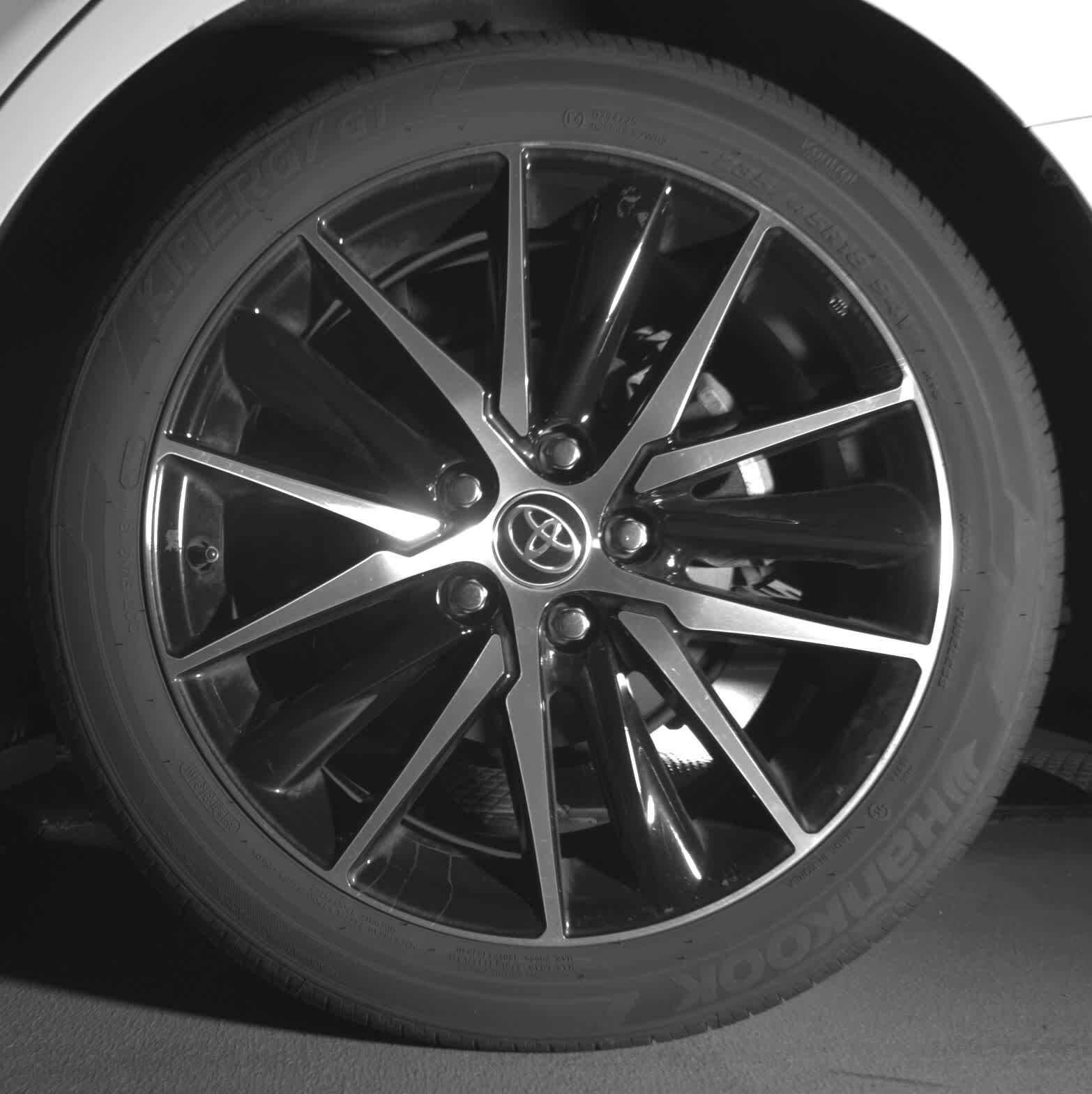 Thumbnail: 2023 Toyota Camry - 12