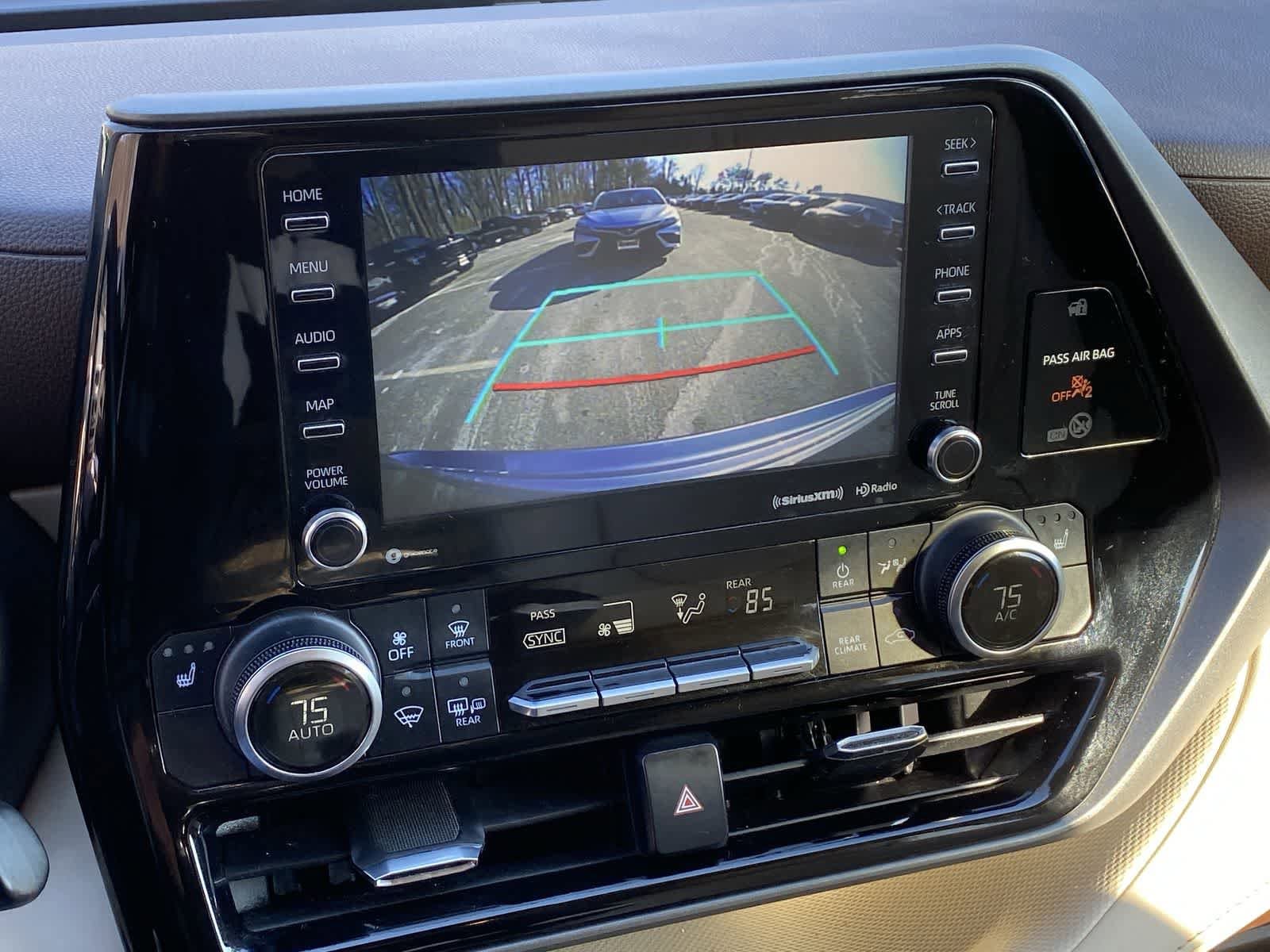 Thumbnail: 2021 Toyota Highlander - 41