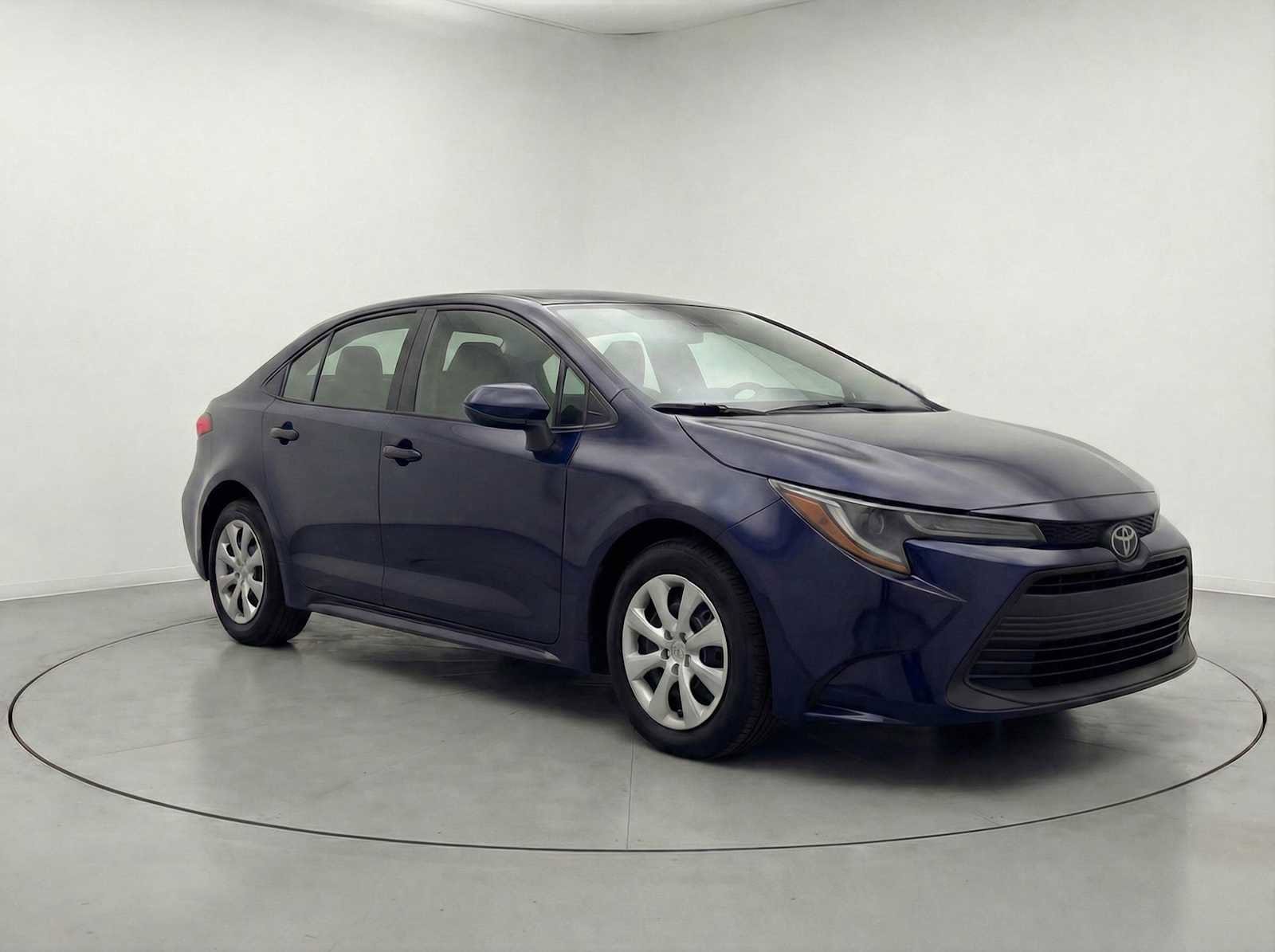 Thumbnail: 2024 Toyota Corolla - 3