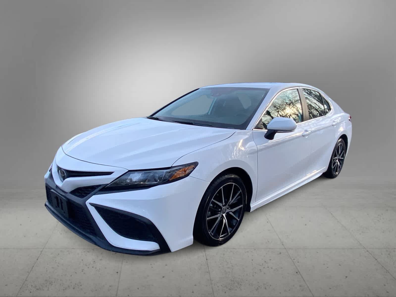 Thumbnail: 2023 Toyota Camry - 8