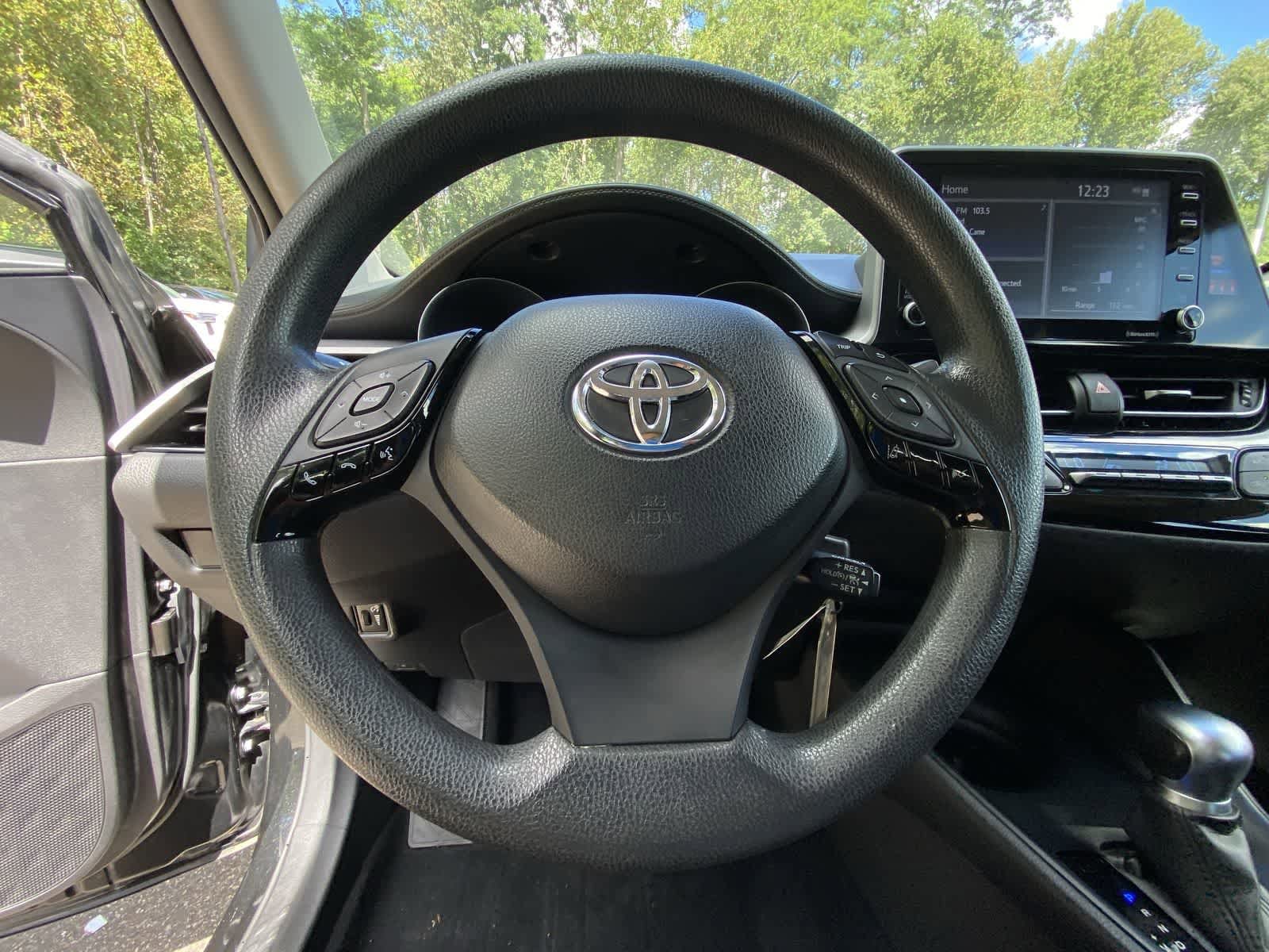 Thumbnail: 2021 Toyota C-HR - 25