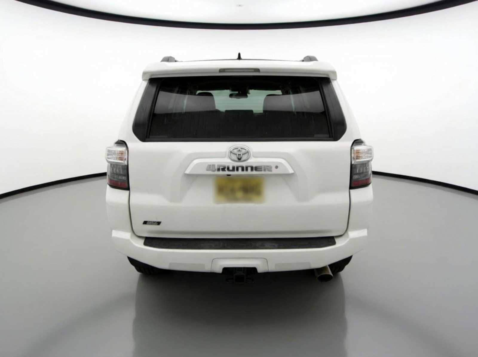 Thumbnail: 2016 Toyota 4Runner - 4