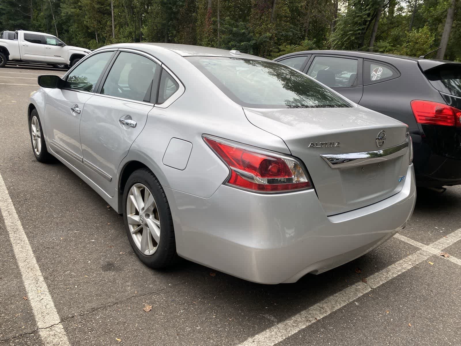Thumbnail: 2014 Nissan Altima - 8