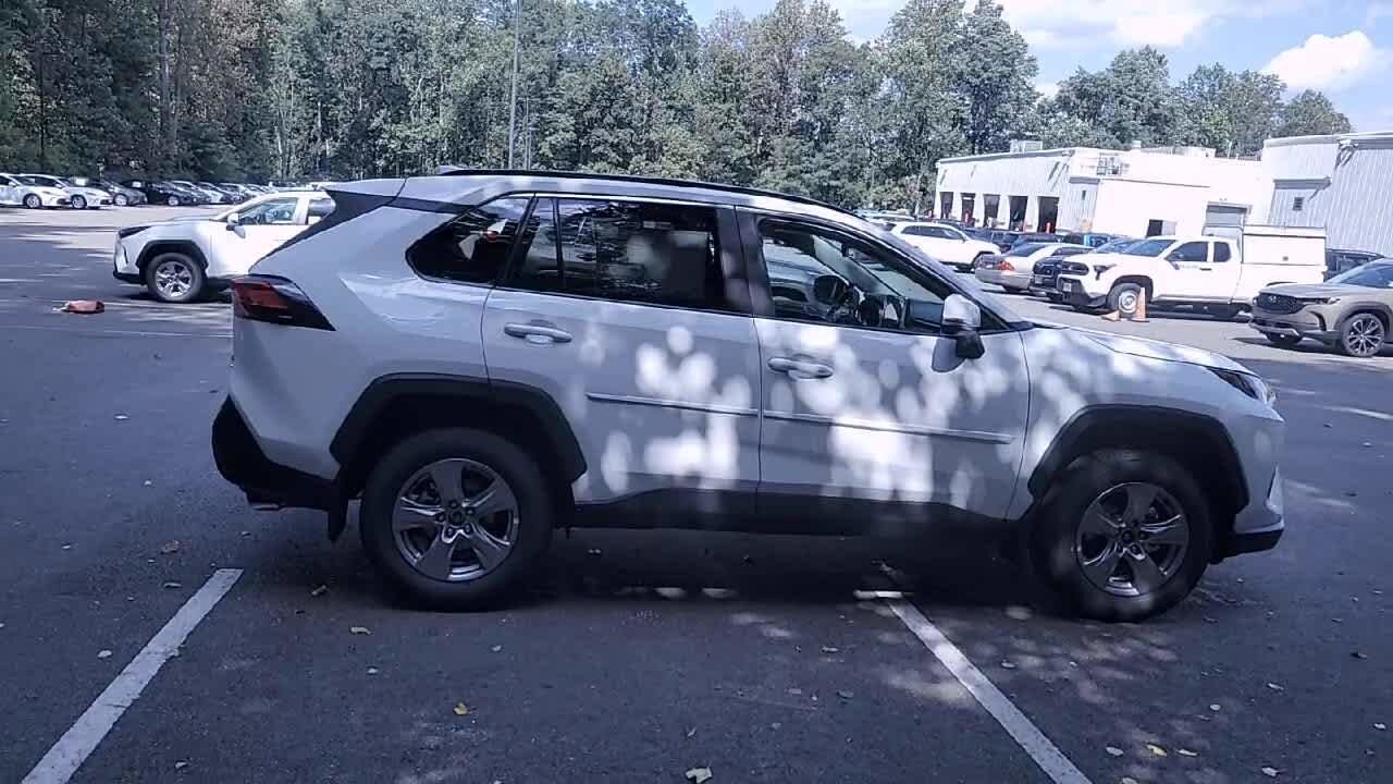 Thumbnail: 2025 Toyota RAV4 - 9