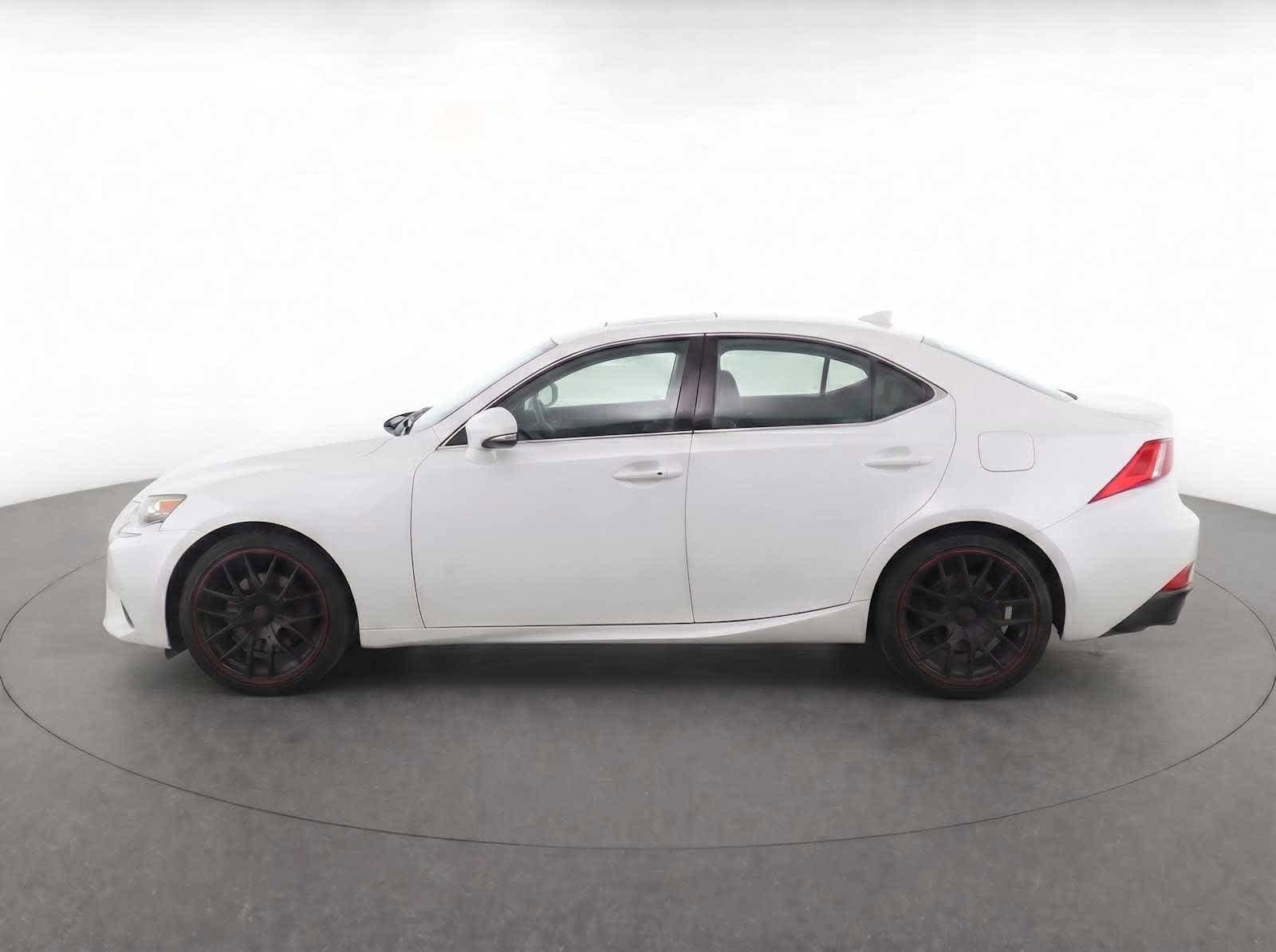 Thumbnail: 2015 Lexus IS - 7