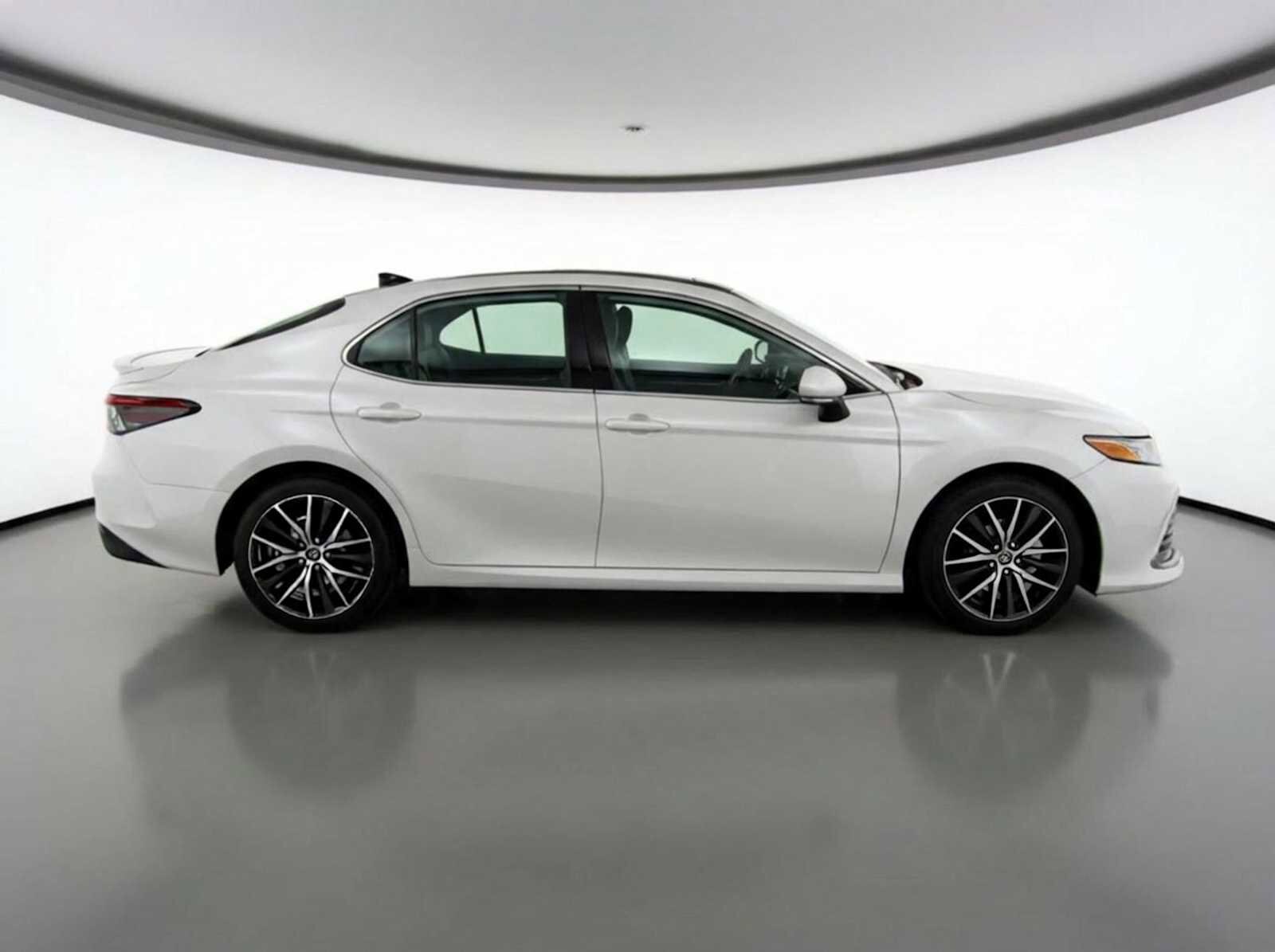 Thumbnail: 2023 Toyota Camry - 5