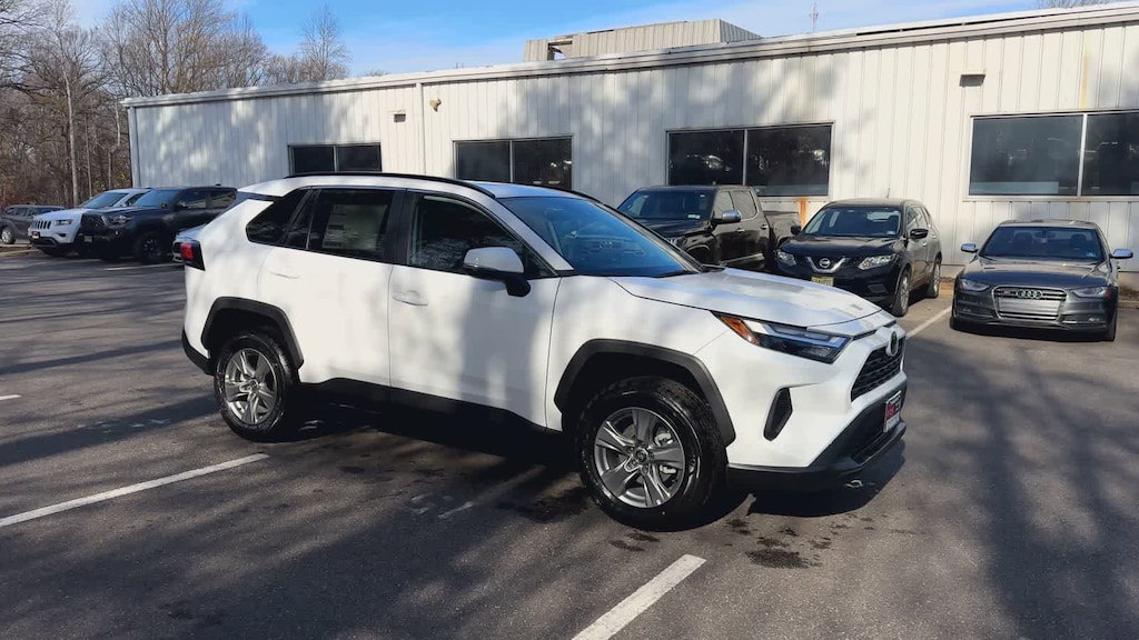 New 2025 Toyota RAV4 XLE SUV