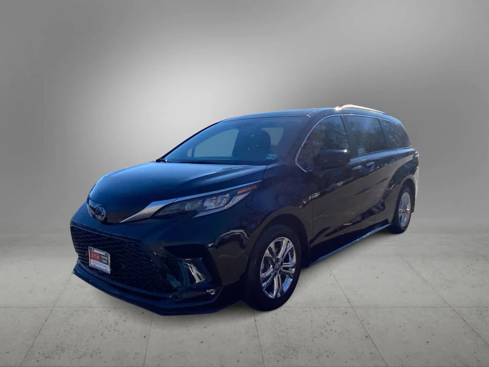 Thumbnail: 2023 Toyota Sienna - 1