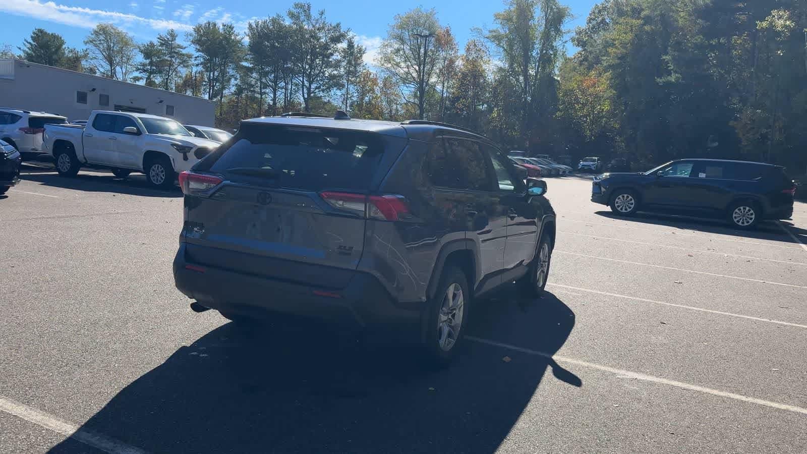 Thumbnail: 2025 Toyota RAV4 - 8