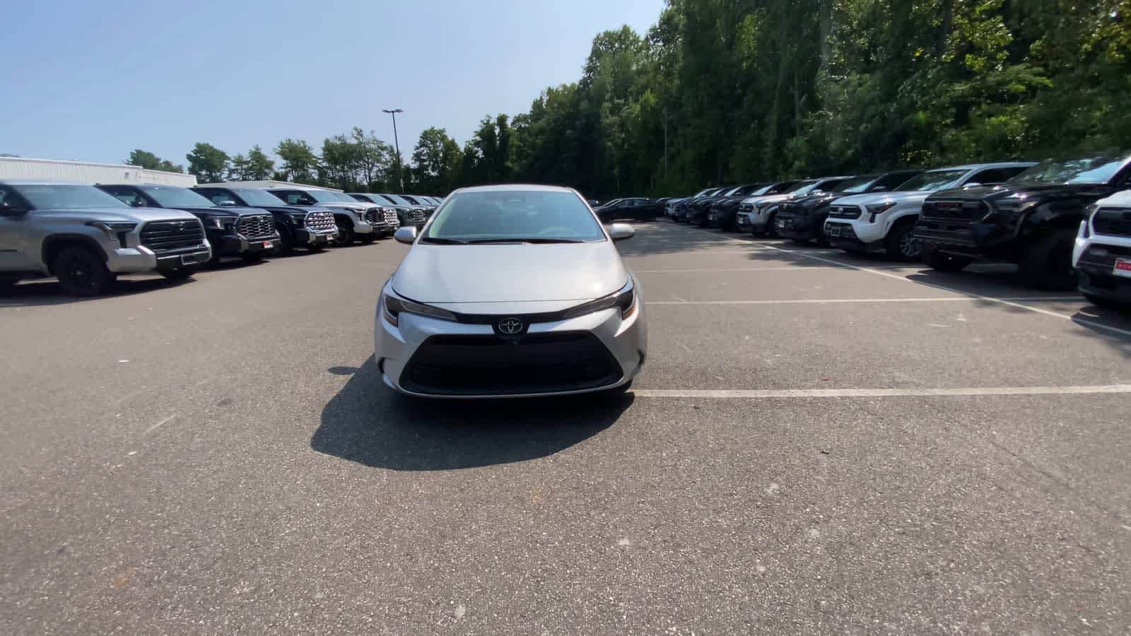 Thumbnail: 2024 Toyota Corolla - 3